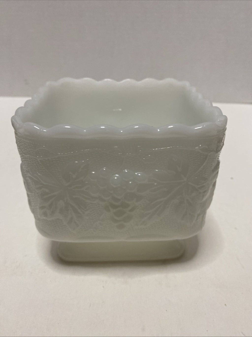 Vintage Square Footed White Milk Glass Candy Dish/Planter Harvest Grape Pattern 