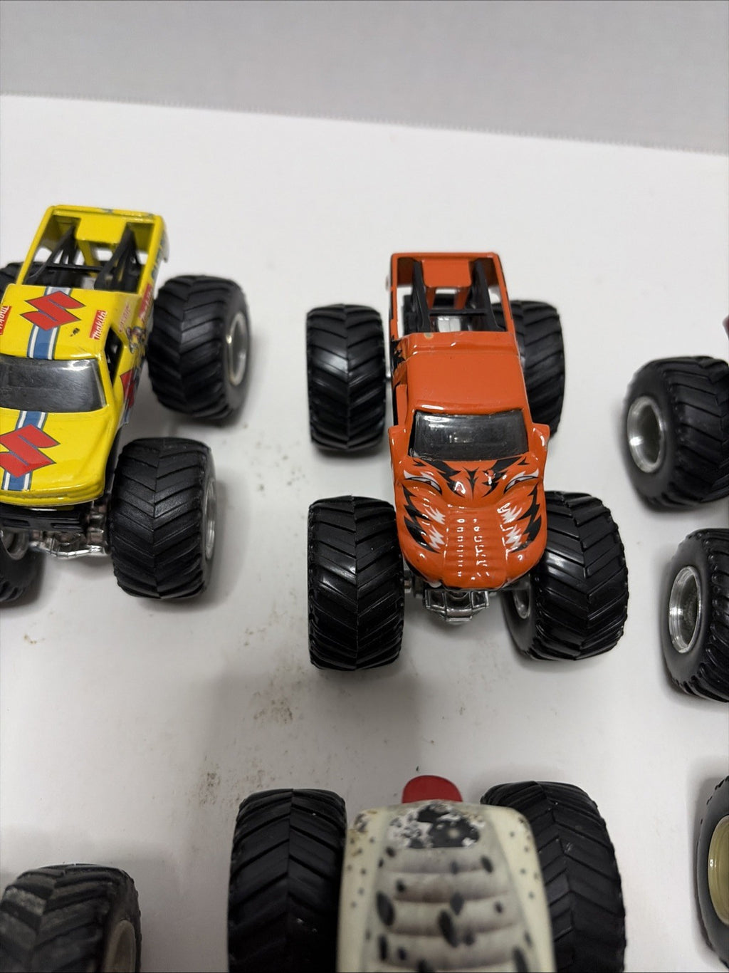 Monster Jam Lot Of 8 Diecast 1:64 Scale Monster Trucks