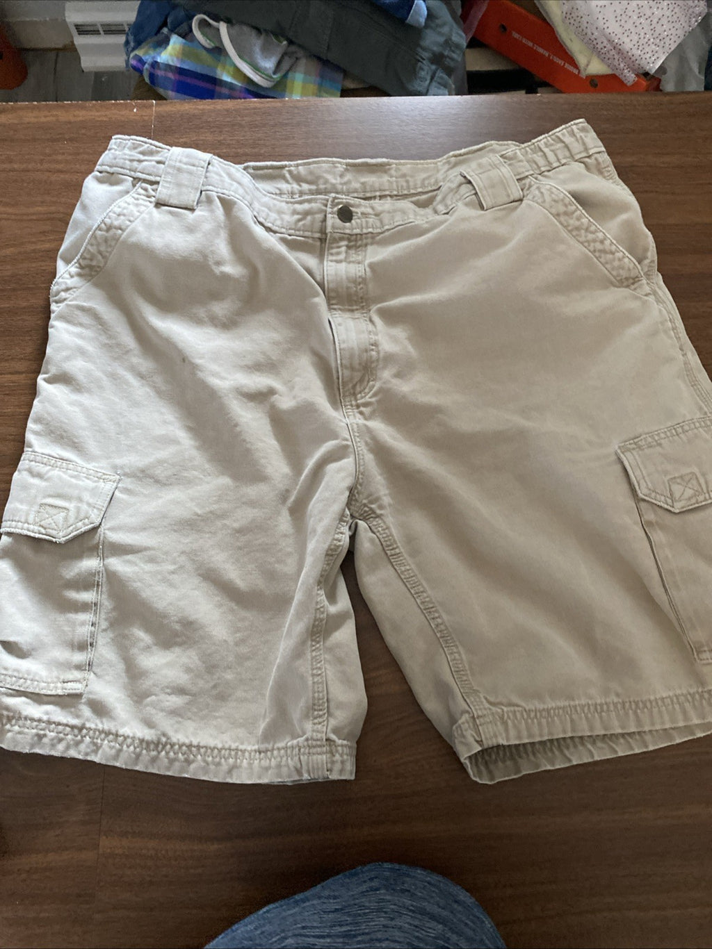 Carhart men’s shorts cargo style size 40 free shipping