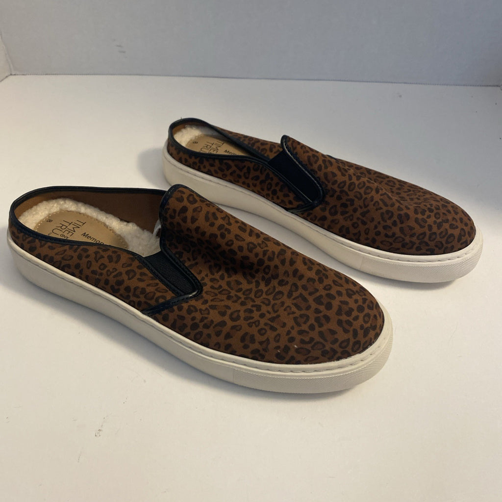 Time And Tru Women 8 Slip On Shoes Leopard Cheetah Print Memory Foam Casual Fit