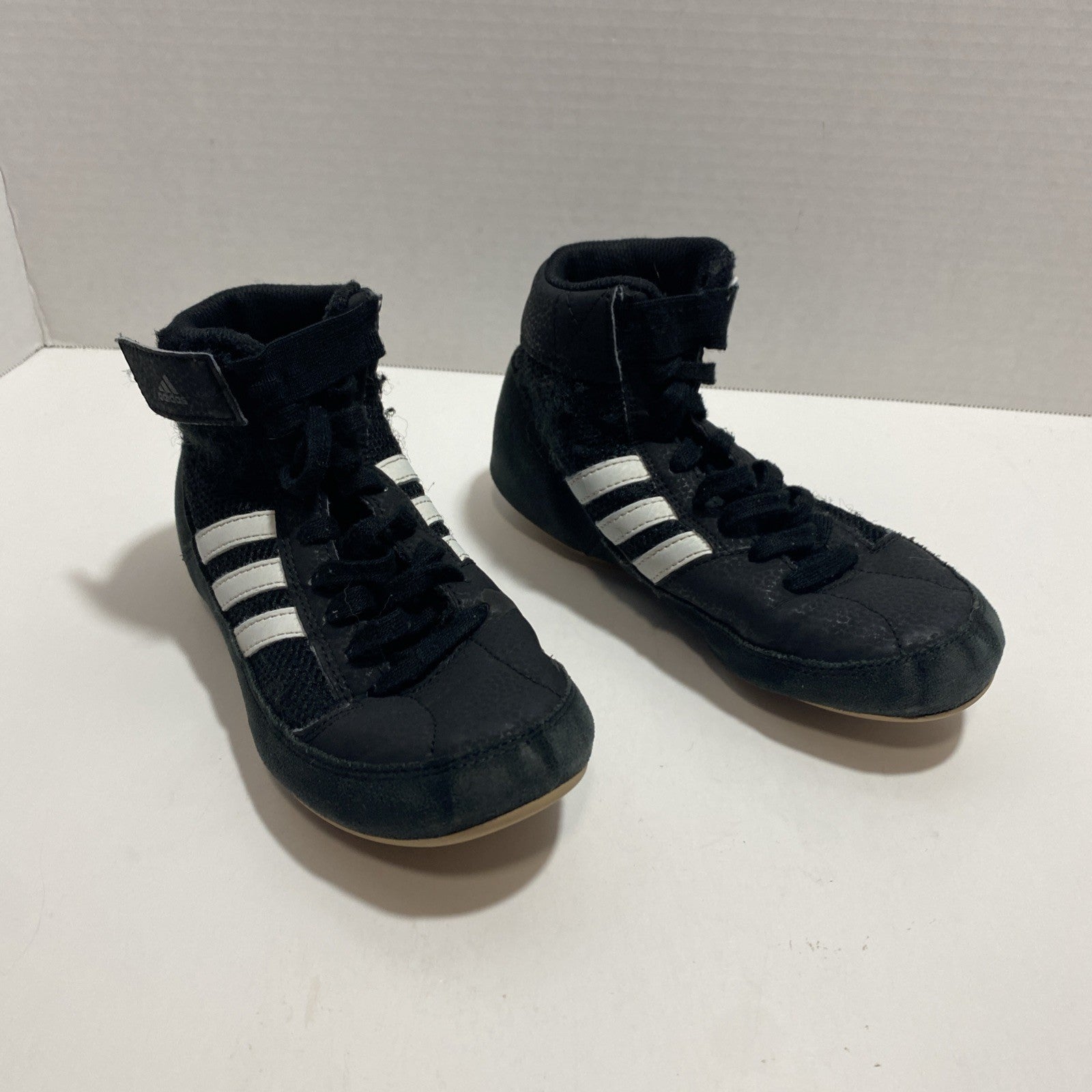 ADIDAS HVC 2 YOUTH BOYS SIZE-1.5 USED Black
