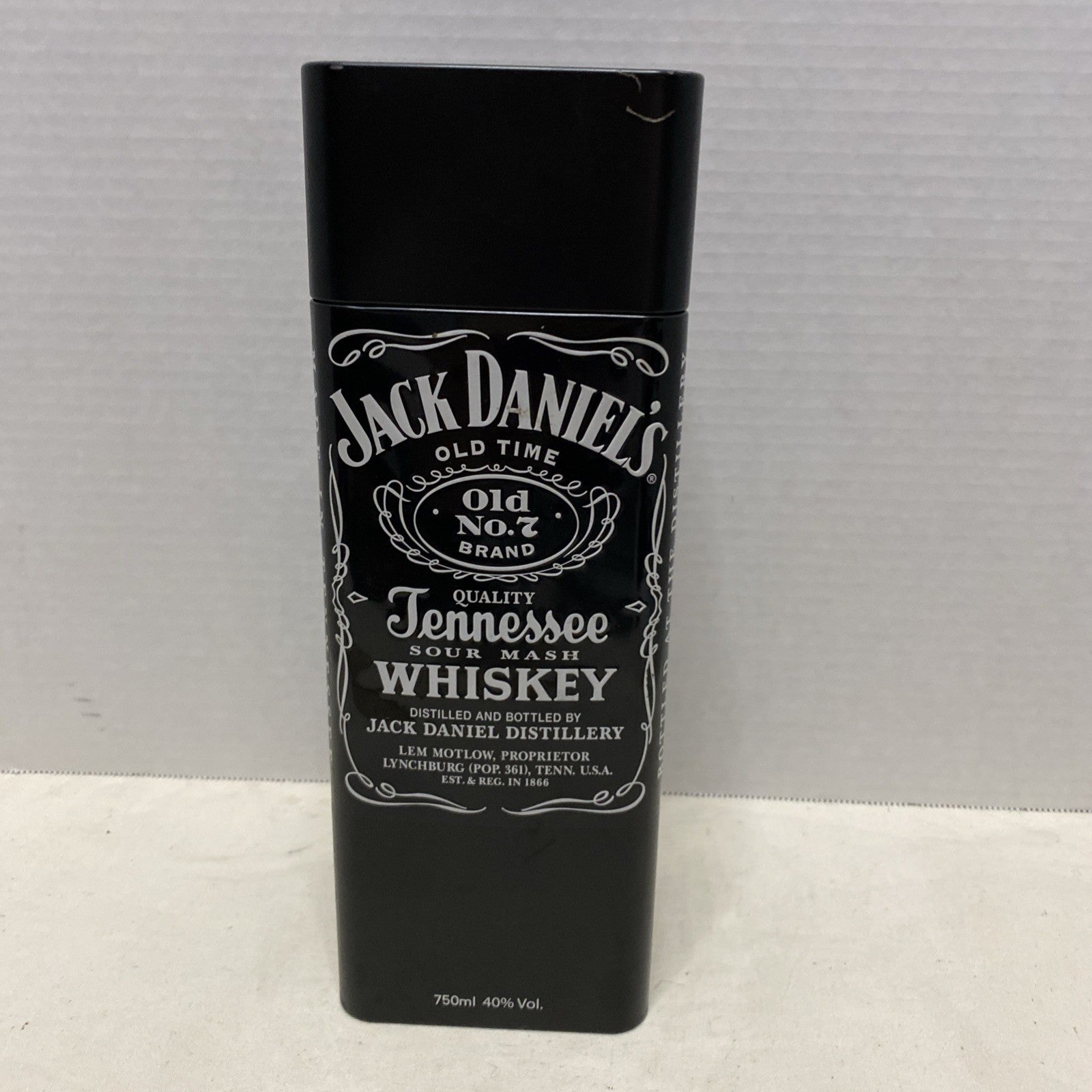 Jack Daniel’s Whiskey Tin Hinged Metal Old No. 7 Storage Man Cave Advertising