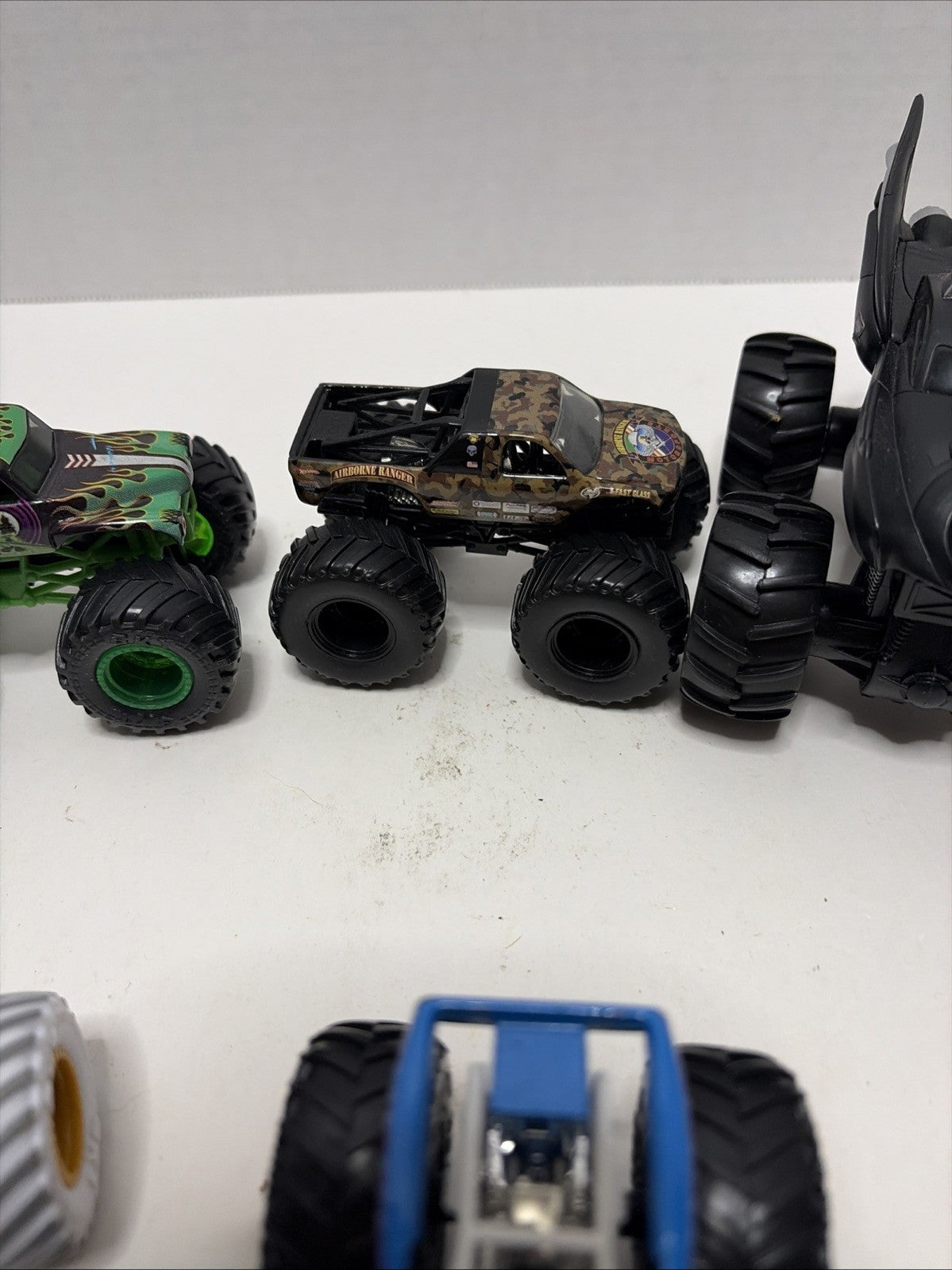 Monster Jam Lot Of 6 Diecast 1:64 Scale Monster Trucks