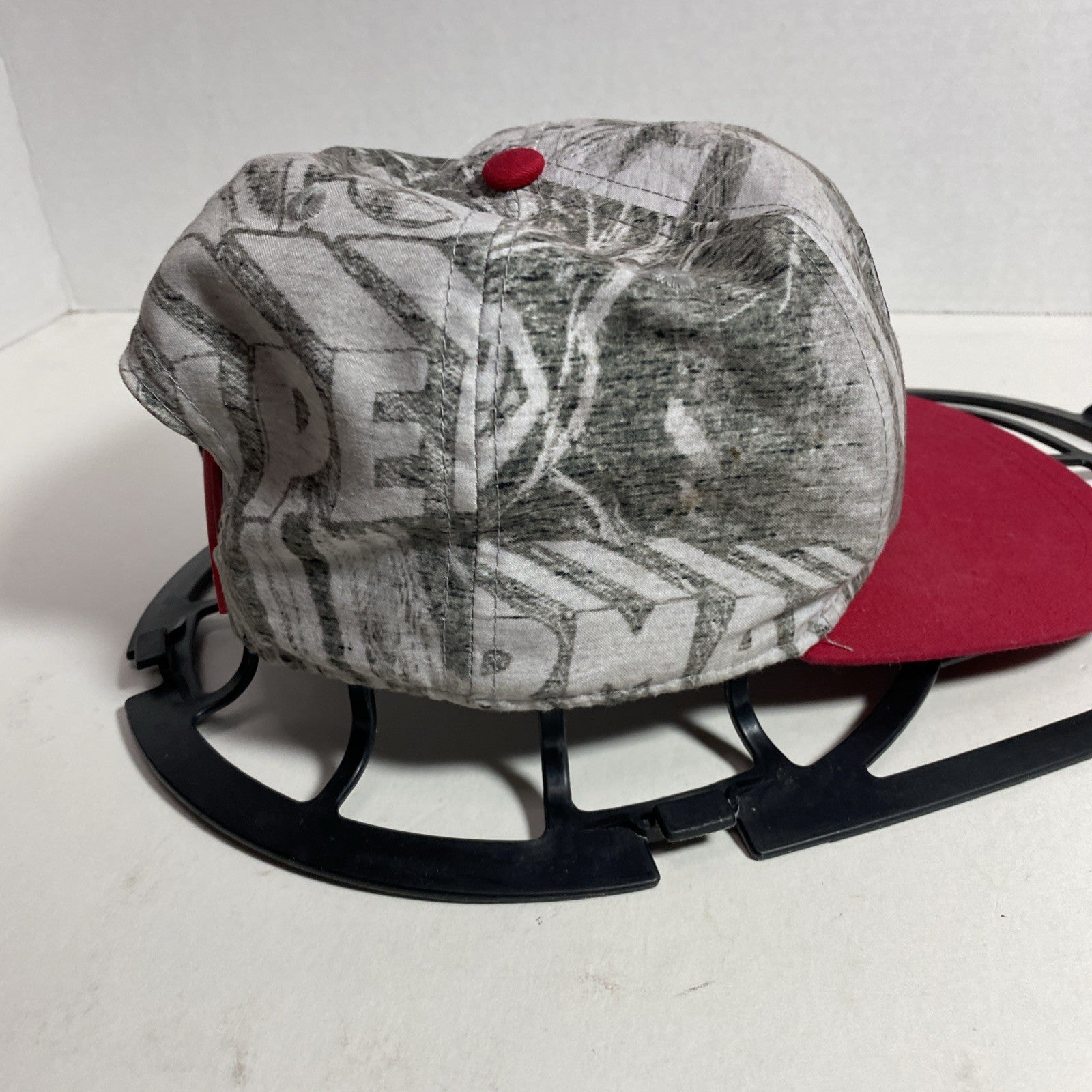 DC Comics Superman Youth One Size Grey And Red Snapback Hat