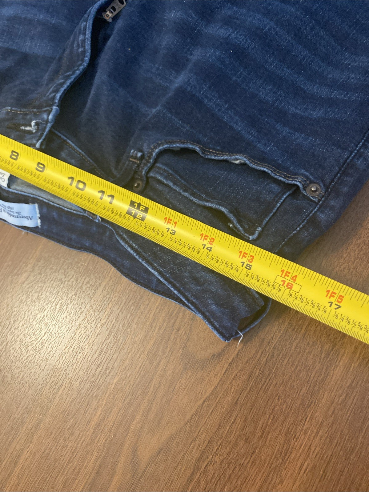 Abercrombie and Fitch women’s curb love 33 16 R jeans super skinny high-rise