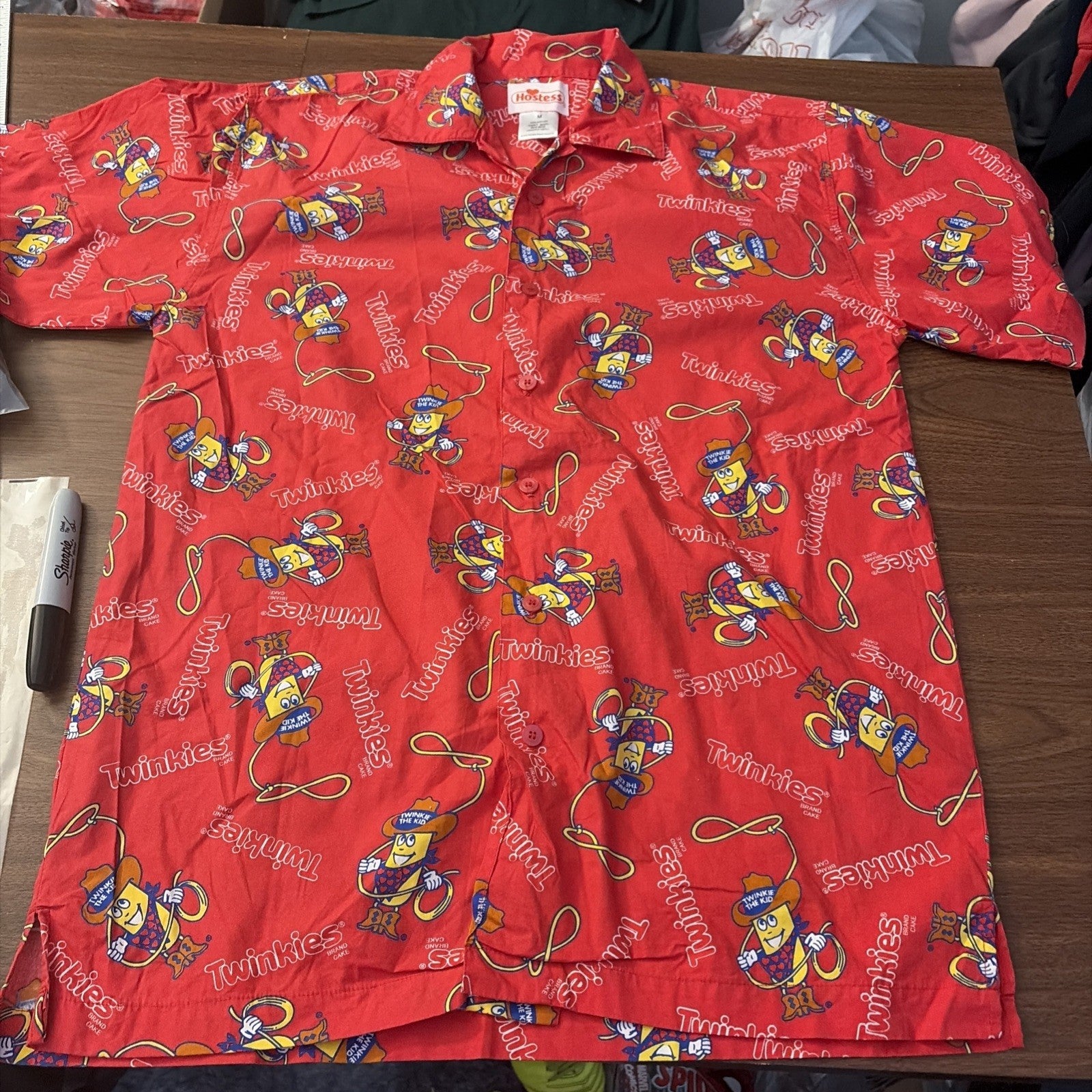 Hostess Men’s Medium Twinkie Hawaiian Shirt Short Sleeve Red
