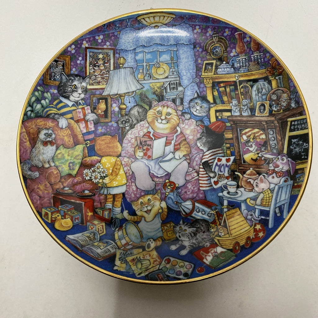 Purrfect Mom Limited Edition Porcelain Plate by Bill Bell Franklin Mint Heirloom