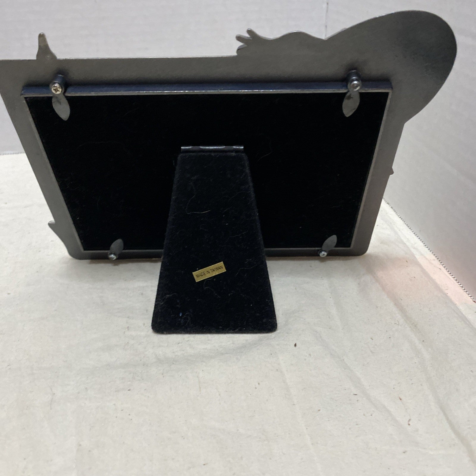 Humpty Dumpty  Metal  Picture Frame   Holds a 6" x 4" Picture