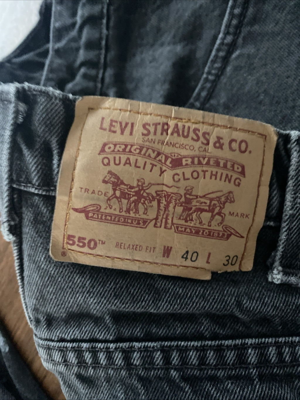 Levis 550 Mens Jeans Size 40x30 Relaxed Fit Black 100% Cotton Thick Material