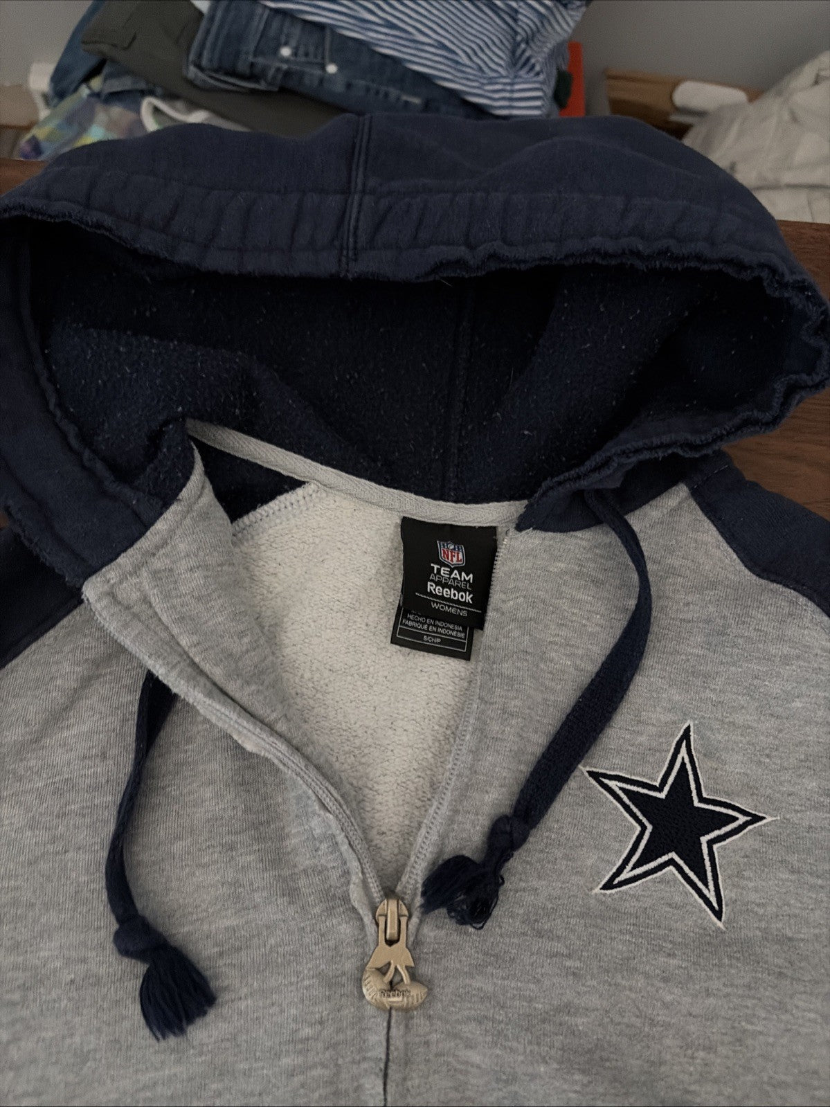 NFL Dallas Cowboys Team Apparel Reebok Women’s Small Sweatshirt Full Zip