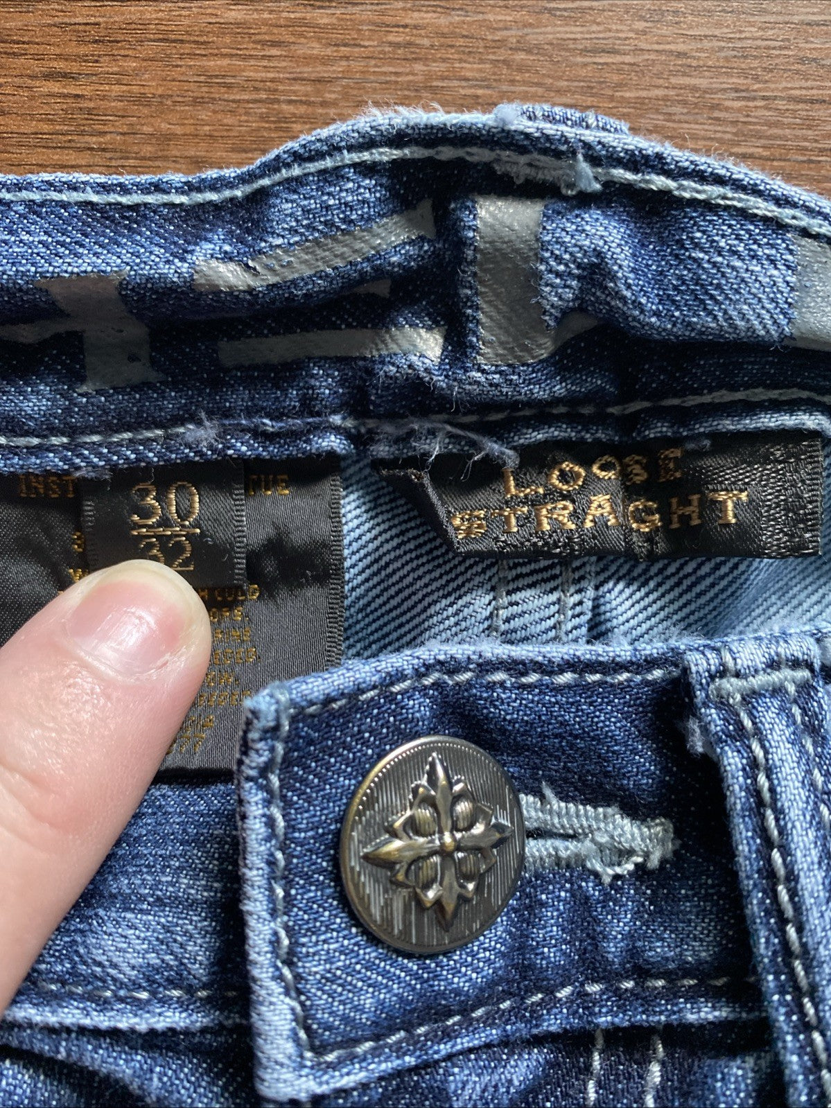 Helix Ladies Loose Straight Fit Jeans 30/32 Distressed Paint Jeans