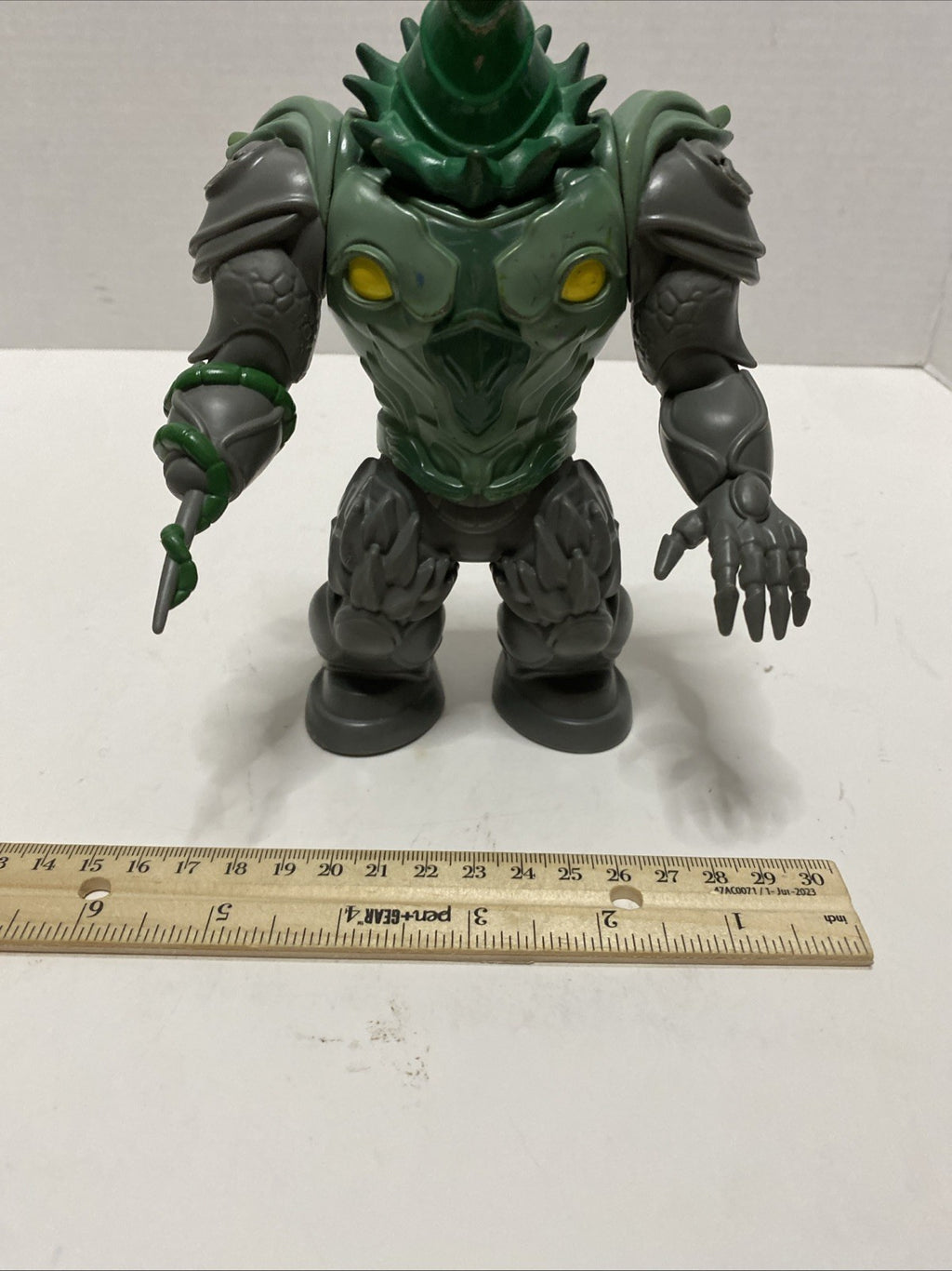 Power Rangers Dino Fury Battle Attackers Shockhorn  7" Action Figure