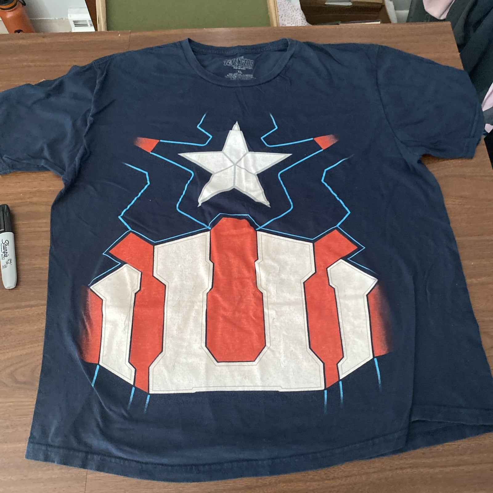 Captain America Marvel Avengers T Shirt Men's Size XL free shipping