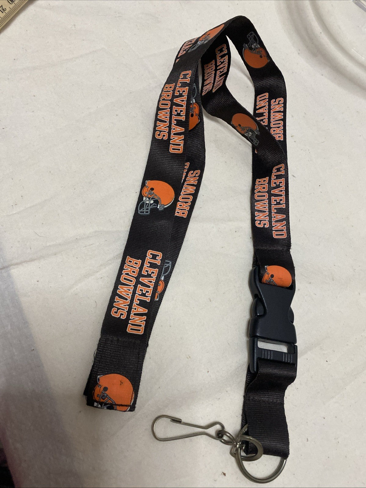 NFL Football Cleveland Browns high quality lanyard keychain Fast Ship USA seller