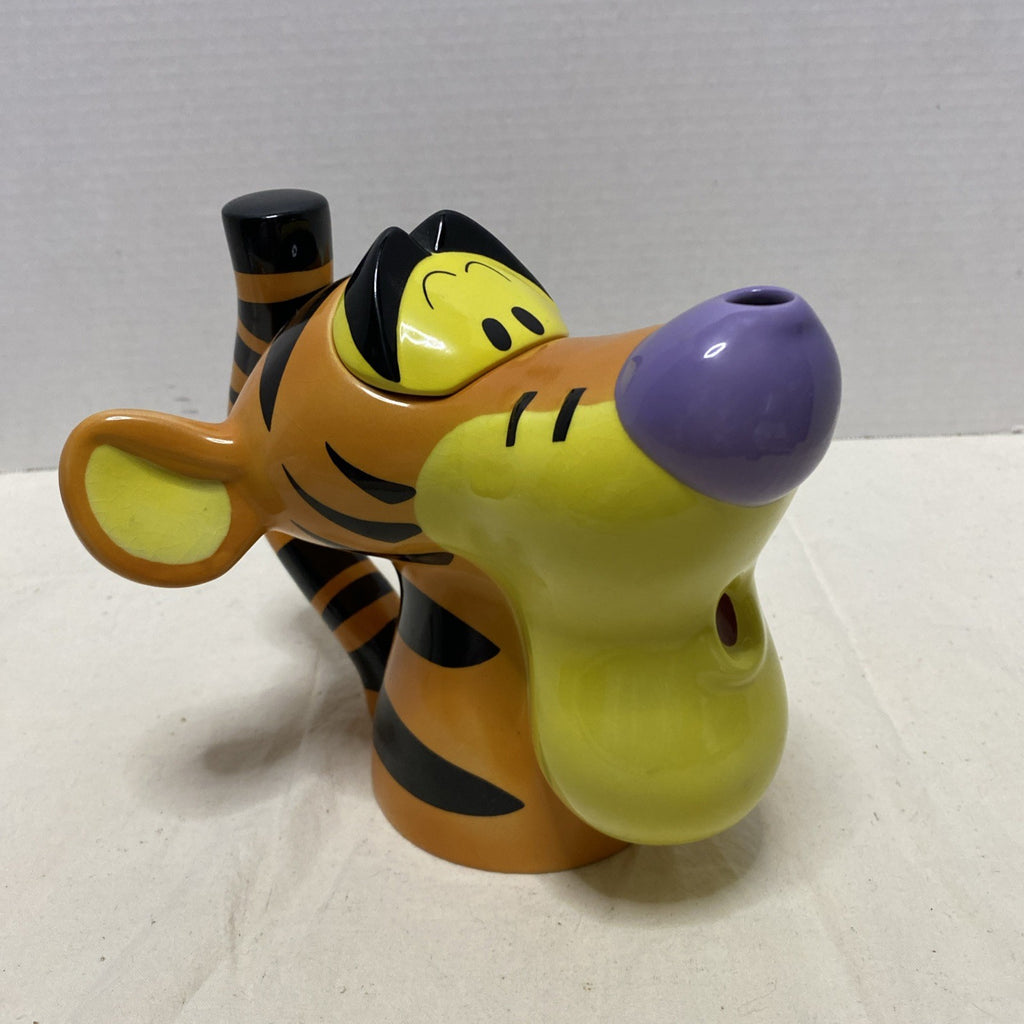 VTG DISNEY CHARACTER SHOWCASE TIGGER'S HEAD TEAPOT 2001 Limited Edition