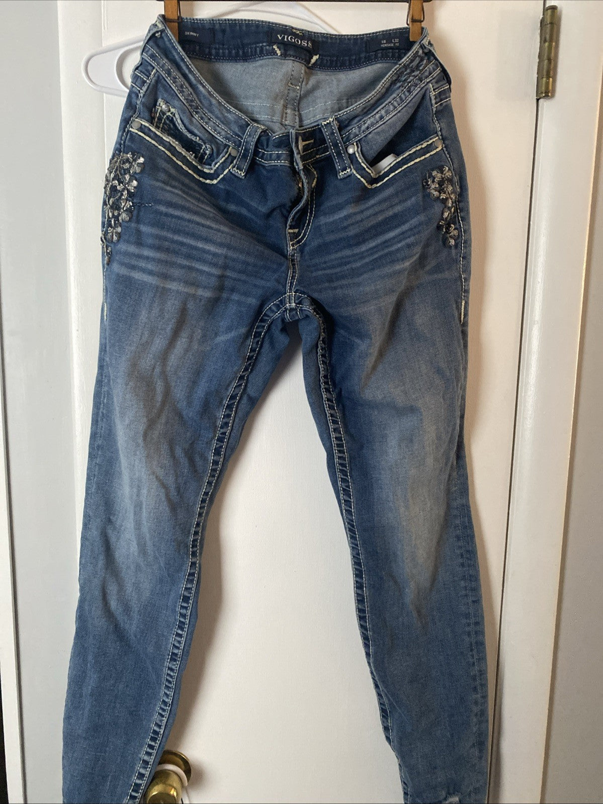 Vigoss Distructed Jagger Skinny Women's Jean Size 8  L 32