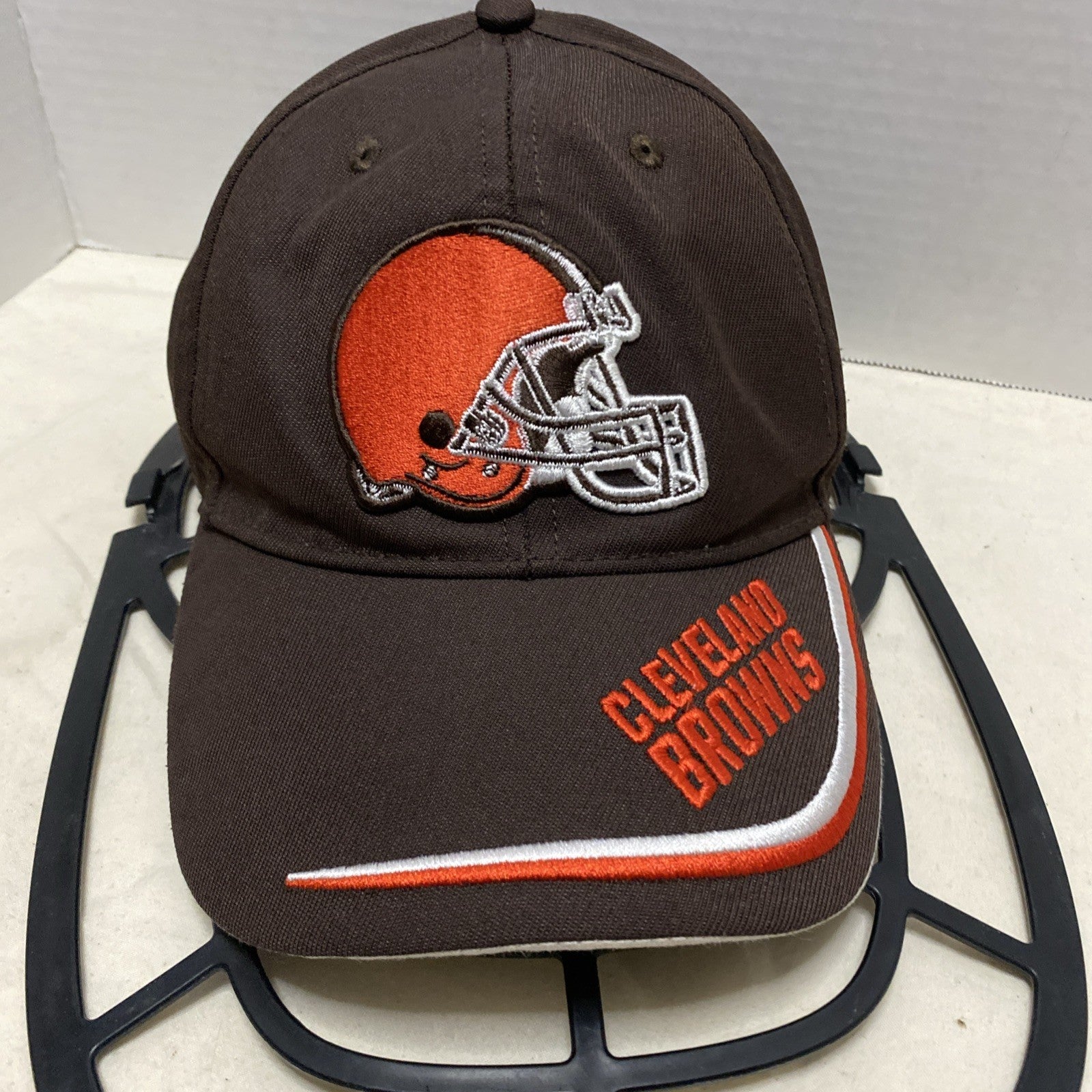 Cleveland Browns Logo Athletic NFL Football Adjustable Hat One Size