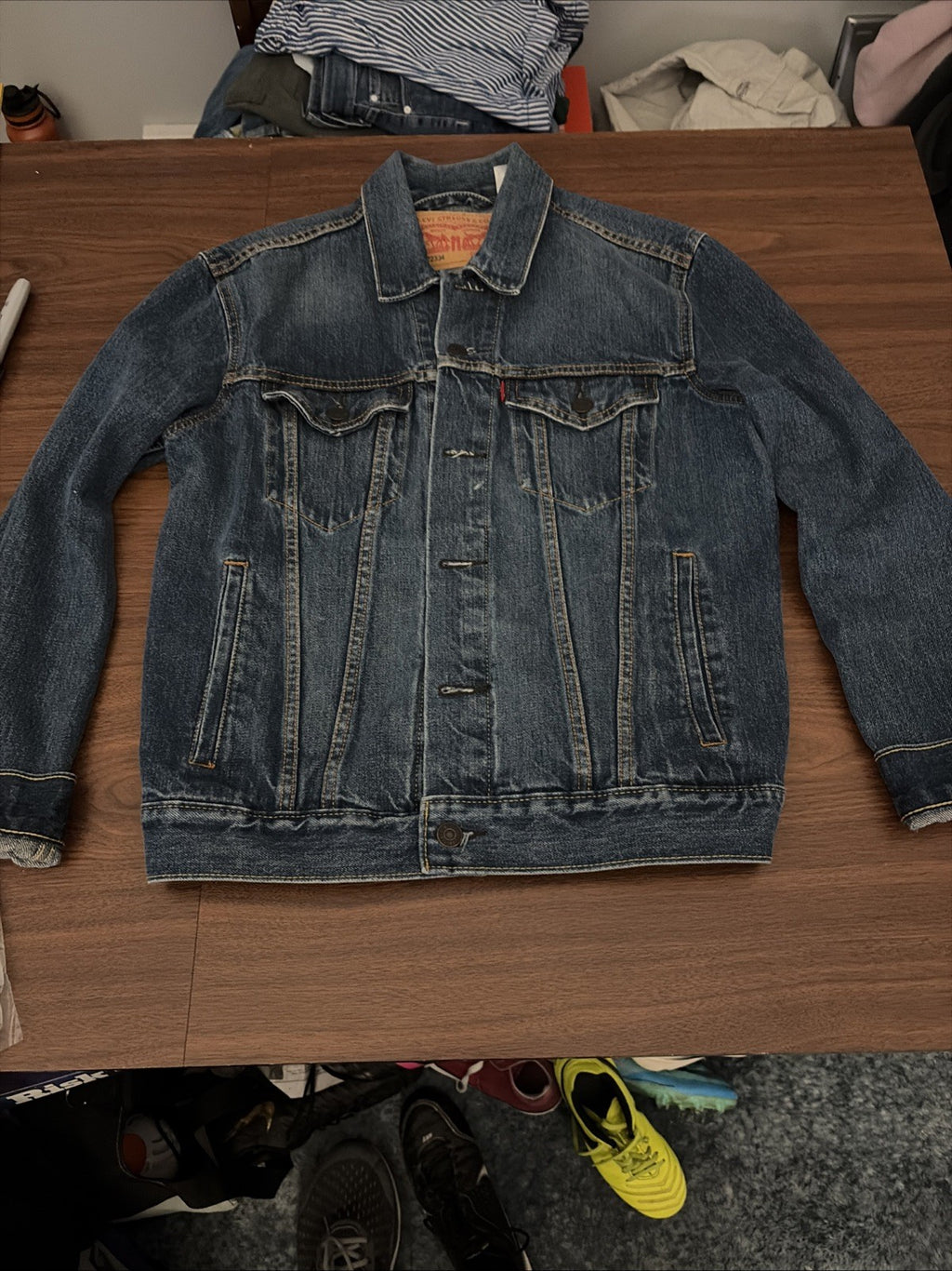 Levi’s Strauss 72334 Blue Denim Classic Trucker Jean Jacket Mens Size Small