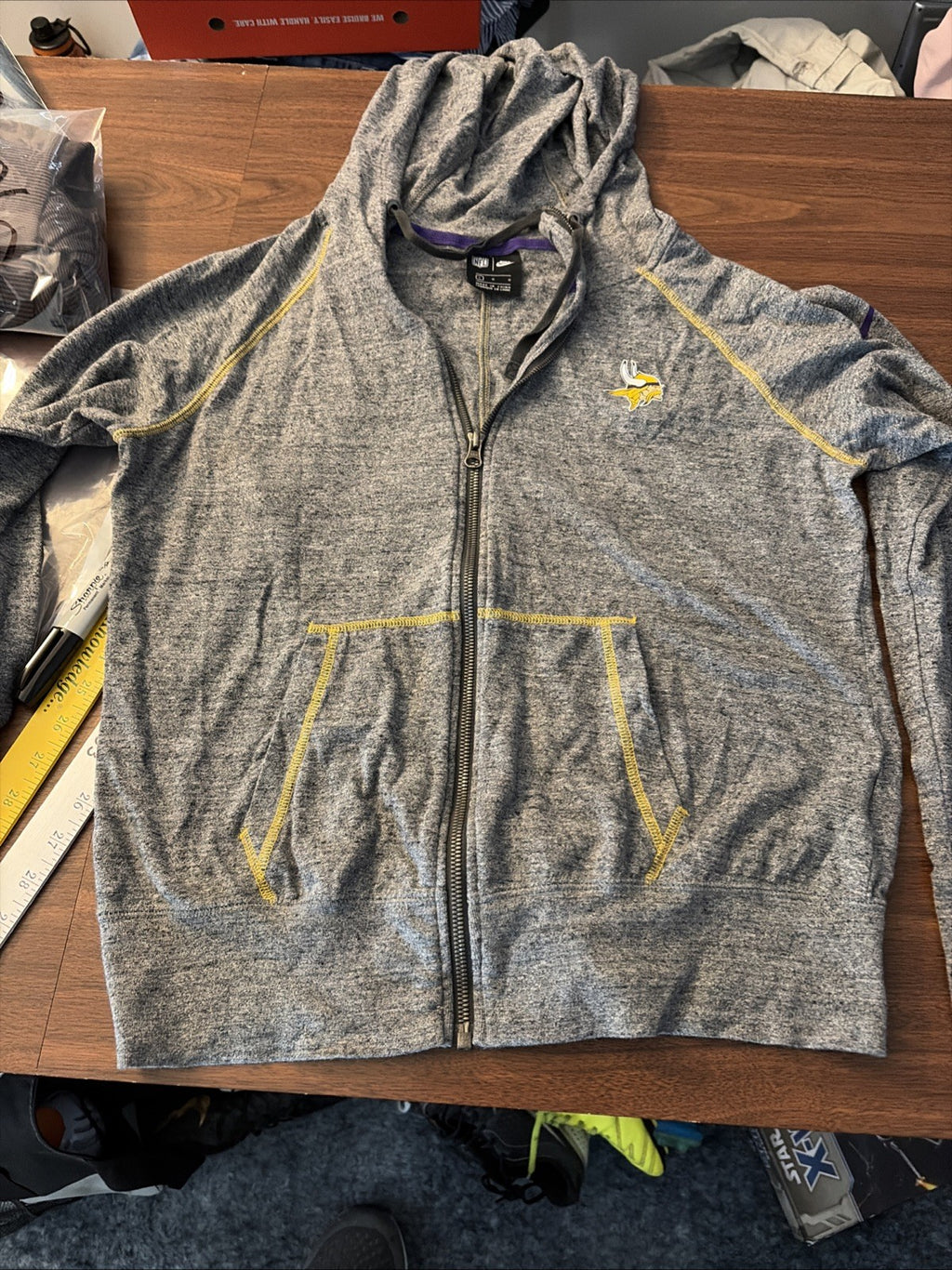 Nike Men’s Large Lightweight Front Zip Hoodie NFL Minnesota Minnesota Vikings