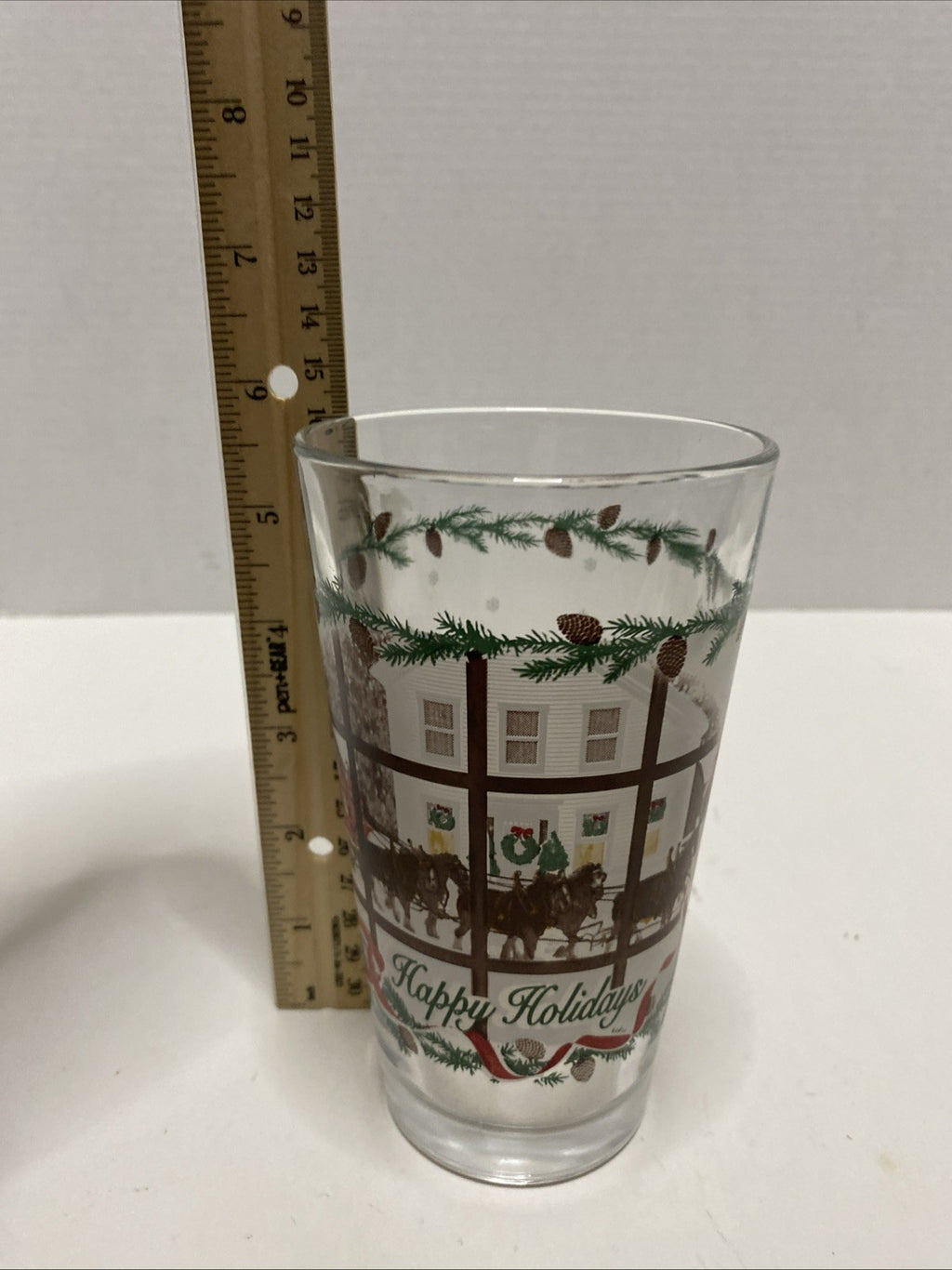 Budweiser Happy Holidays Beer Pint Glass Frosted Clydesdales