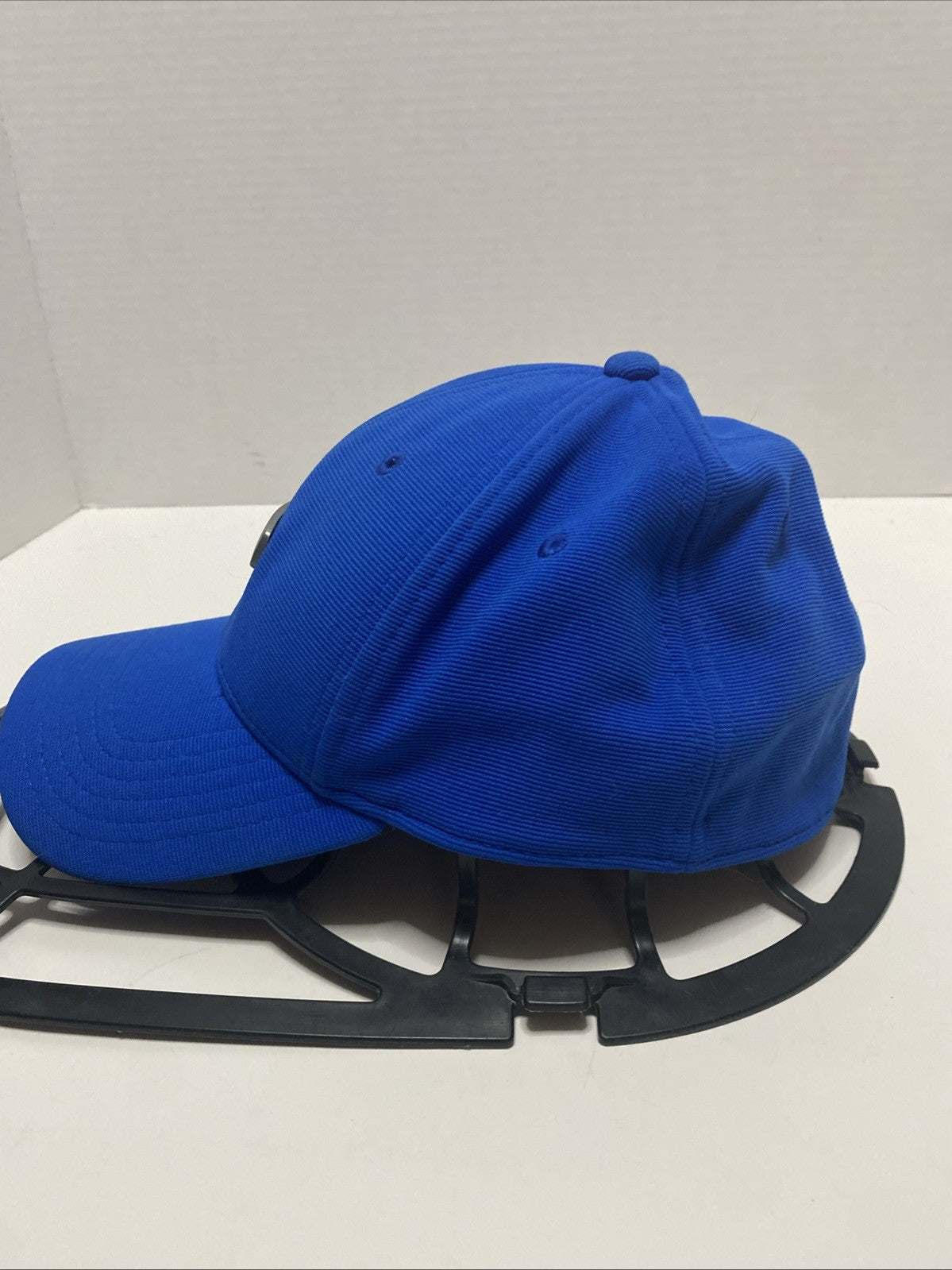 VINTAGE Oakley Hat Cap. Flex S/M Blue White Hydrolix Metal Logo.