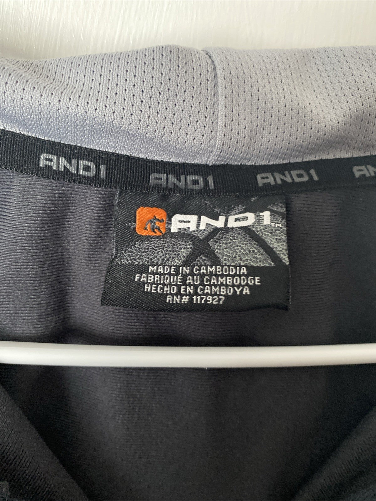 And1 zip up hoodie sweatshirt long sleeve black size medium