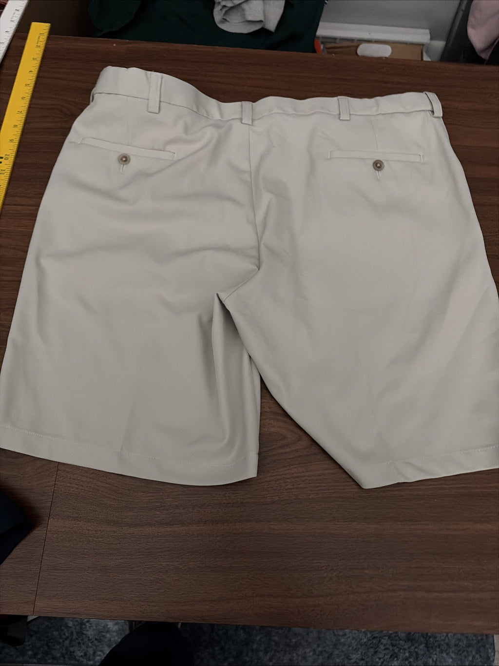 Men’s Cool 18 Pro Golf Shorts Size 42 Tan