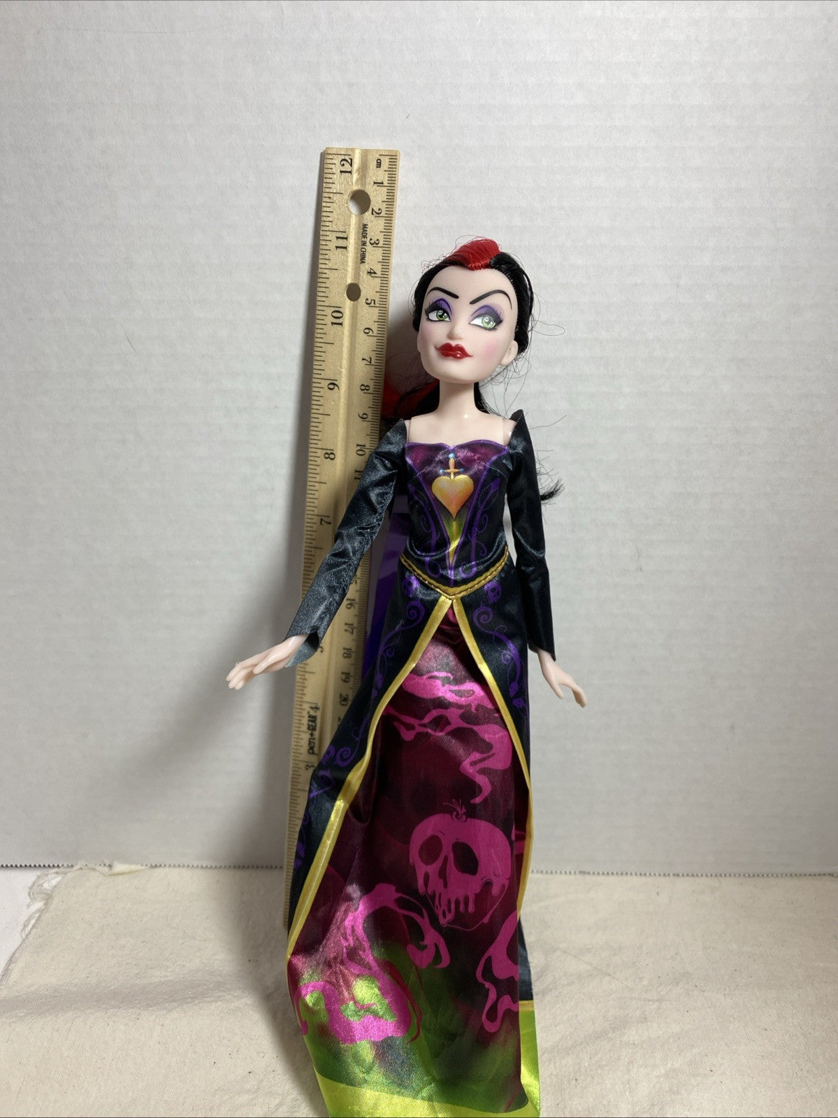 Disney Princess Villains Black and Brights Collection Snow White Evil Queen Doll