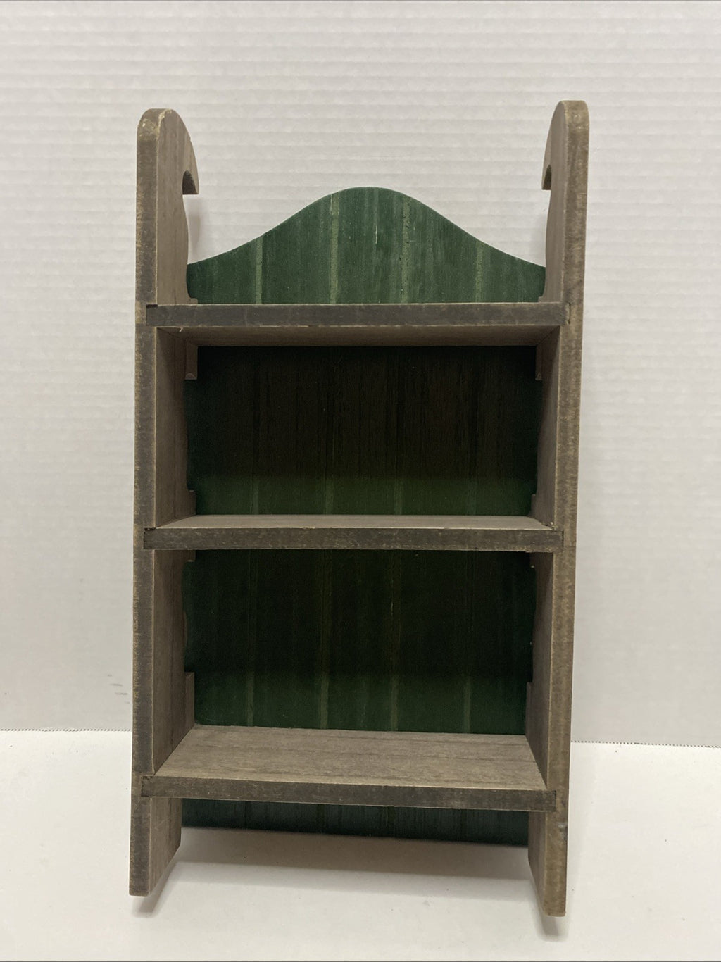 Target Bullseye's Playground Christmas Wooden Display Decor Wall Shelf 14” (NEW)