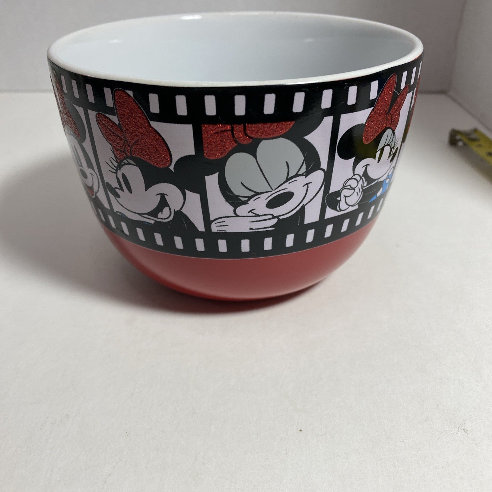 "DISNEY MINNIE MOUSE 24oz JUMBO COFFEE / SOUP / TEA CUP MUG" Red, Black & White