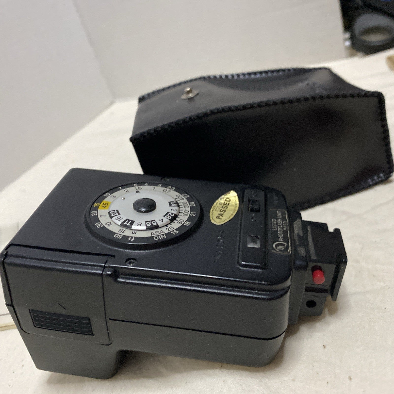 Near Mint Minolta Auto 25 Flash Shoe Mount for SRT -102, 201, MC, XE-7  Tested.