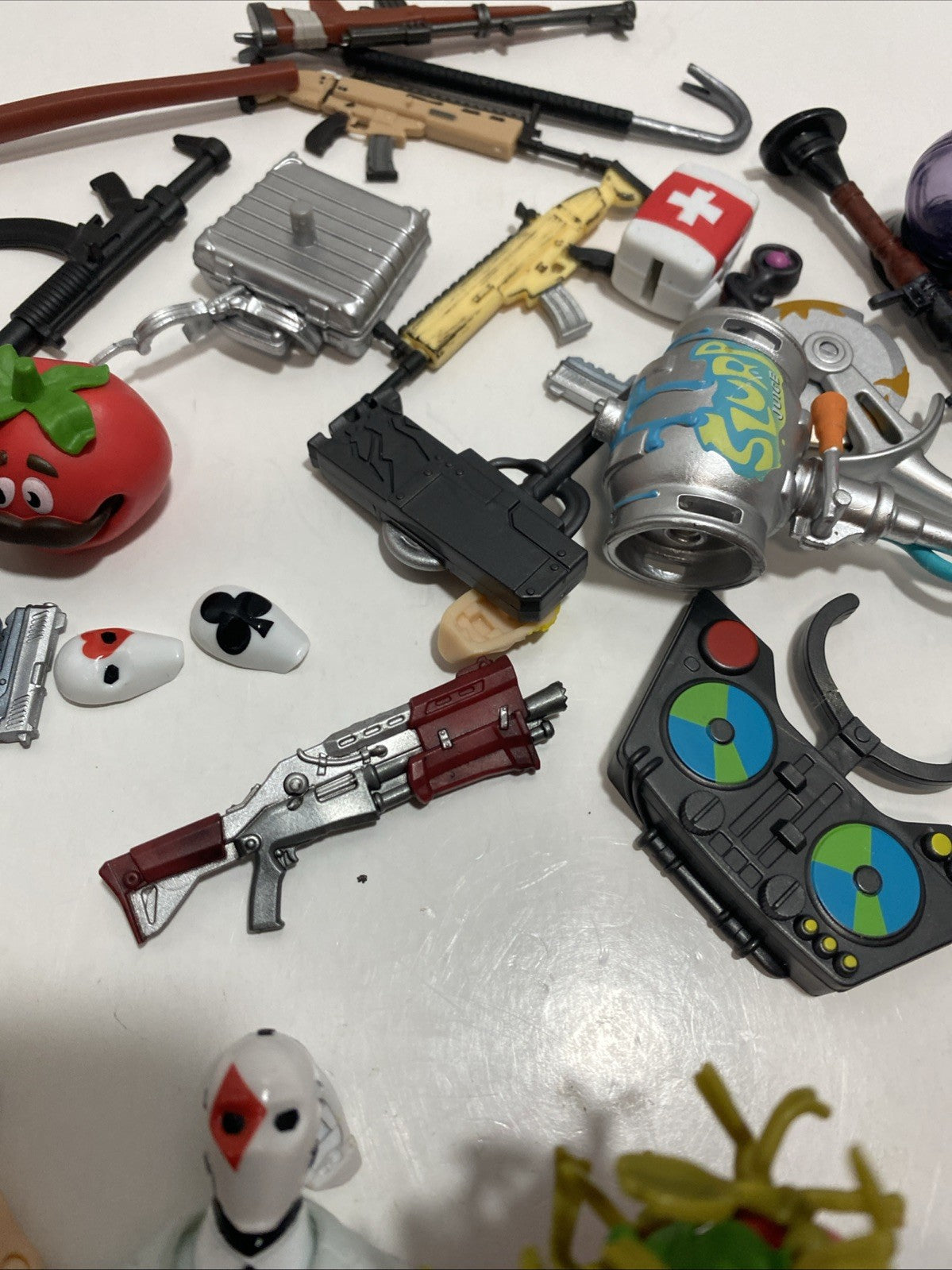 Fortnite Figure Lot of 5 Loose Video Game Epic With accessories. Please see pics