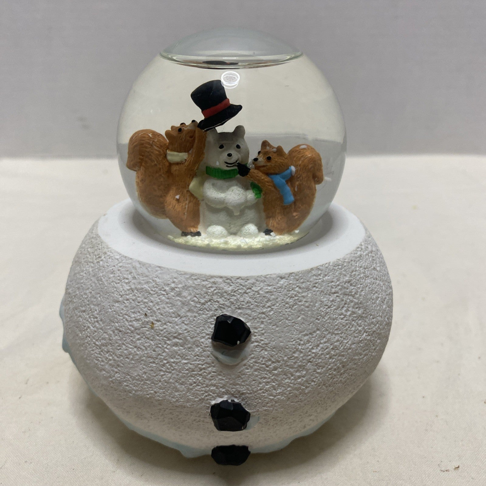 Squirrels Snow Globe;  Table Top Christmas Decor