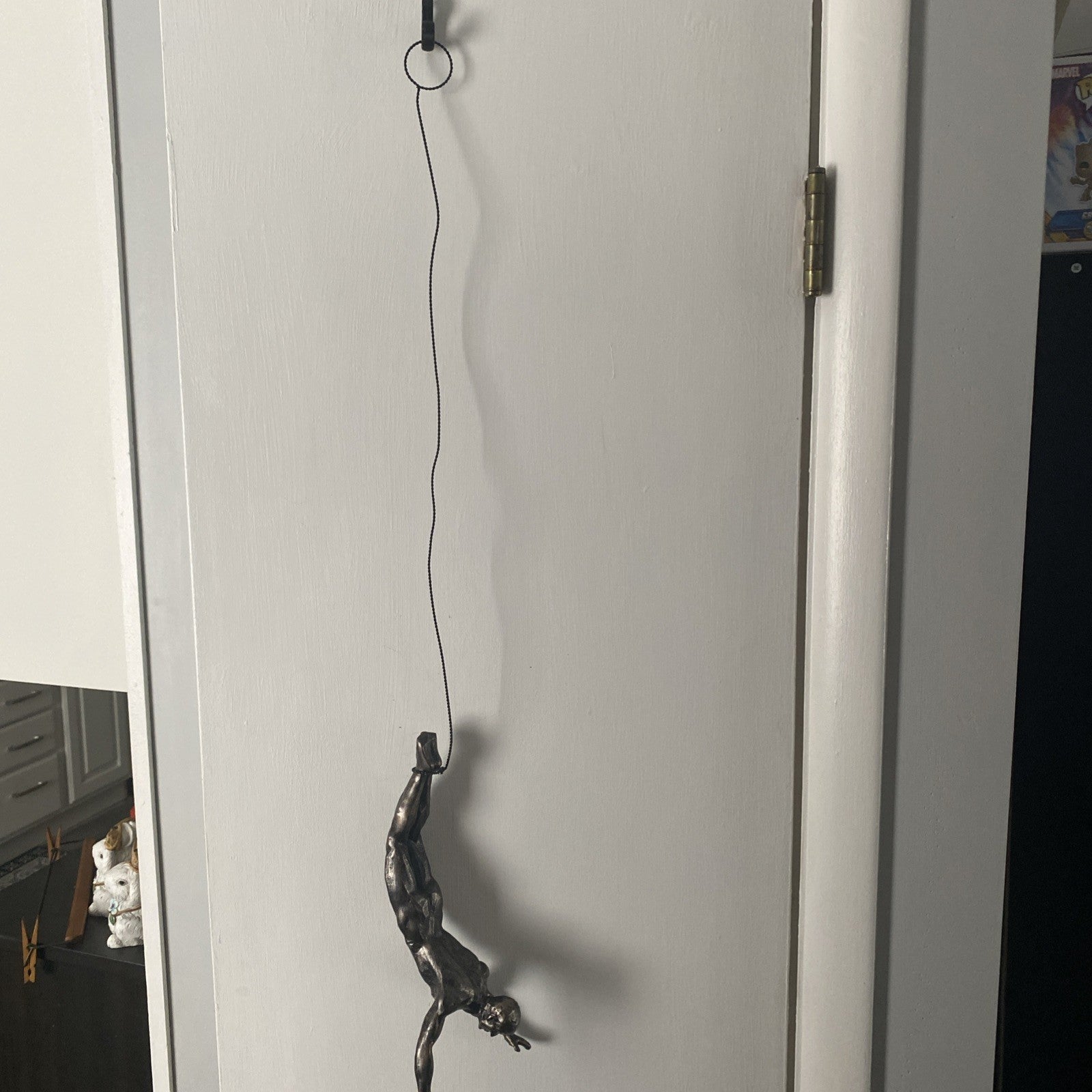 Modern Hanging Wall Figurines 'The Alpinist', Retro Stylish Resin Statue