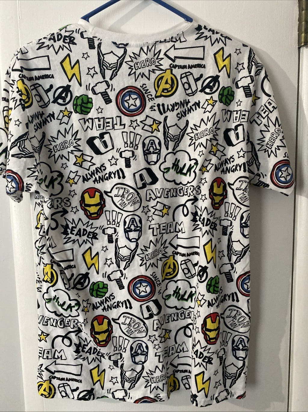 Marvel Avengers T Shirt Size Medium