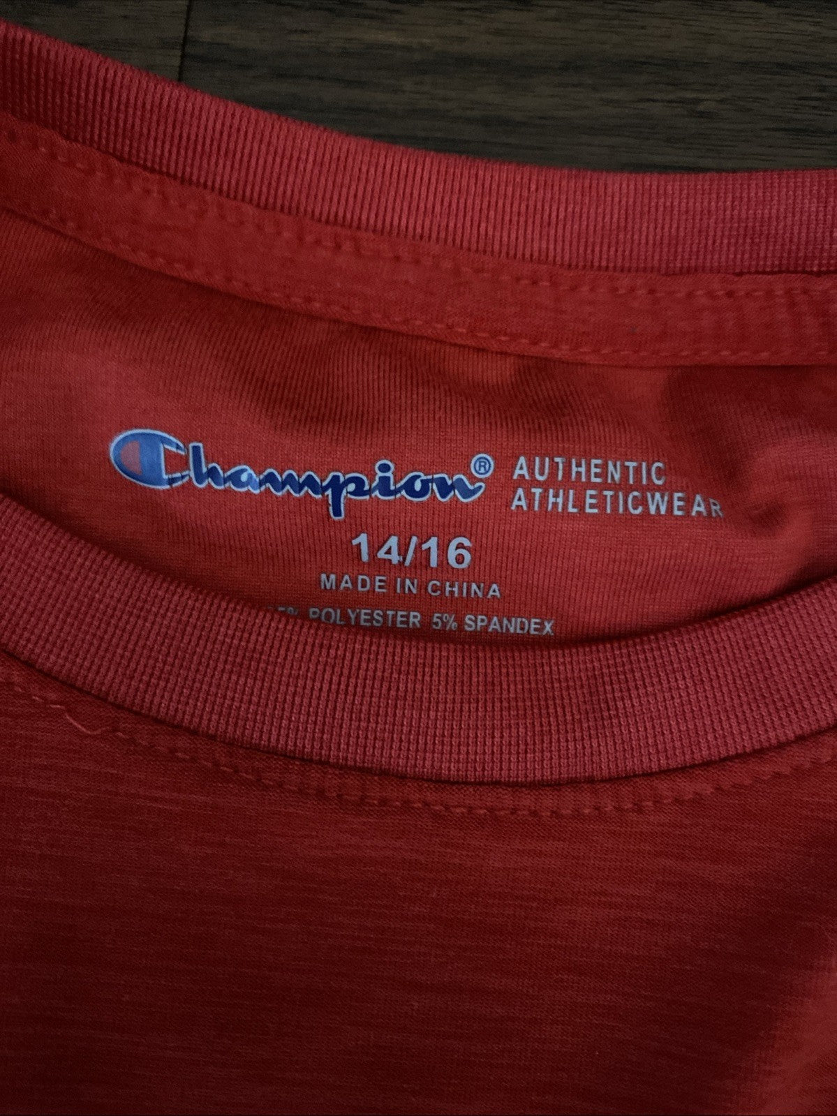 Champion  Boys sz 14/16 Red short sleeves T-Shirt Mint Condition