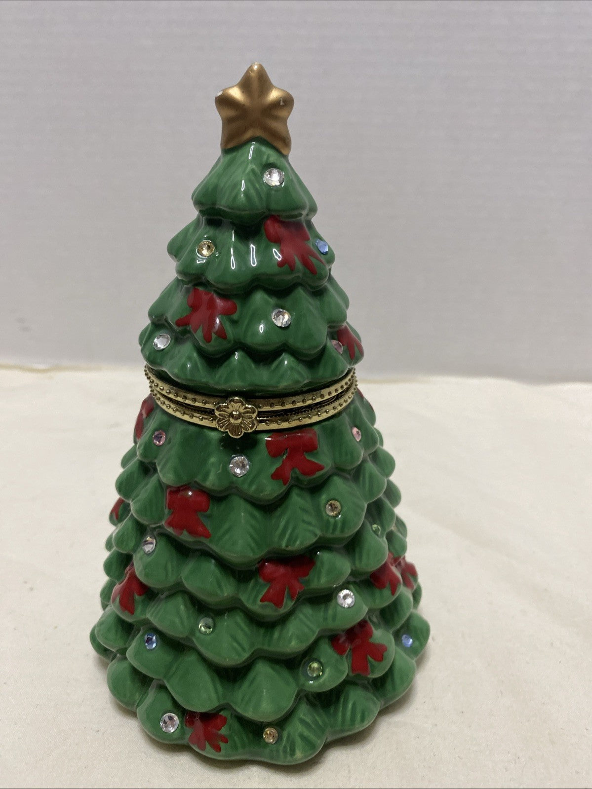 Mr. Christmas Musical Tabletop Ceramic Christmas Tree With Train Inside Top