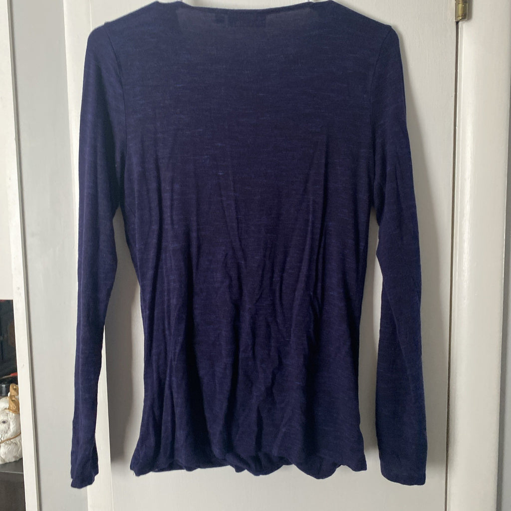 APT 9 size small women’s top long sleeve dark blue F-002