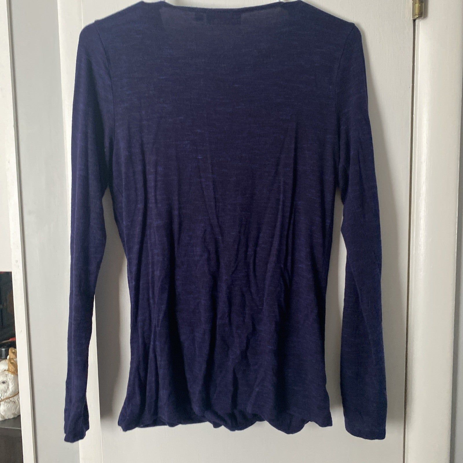 APT 9 size small women’s top long sleeve dark blue F-002