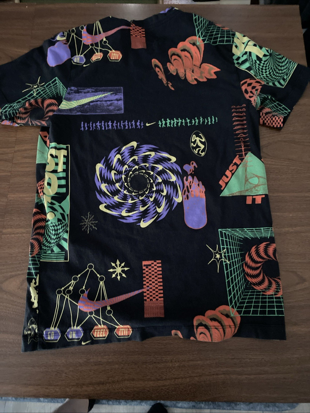 The Nike Tee Festival Aop Men Size Small Style