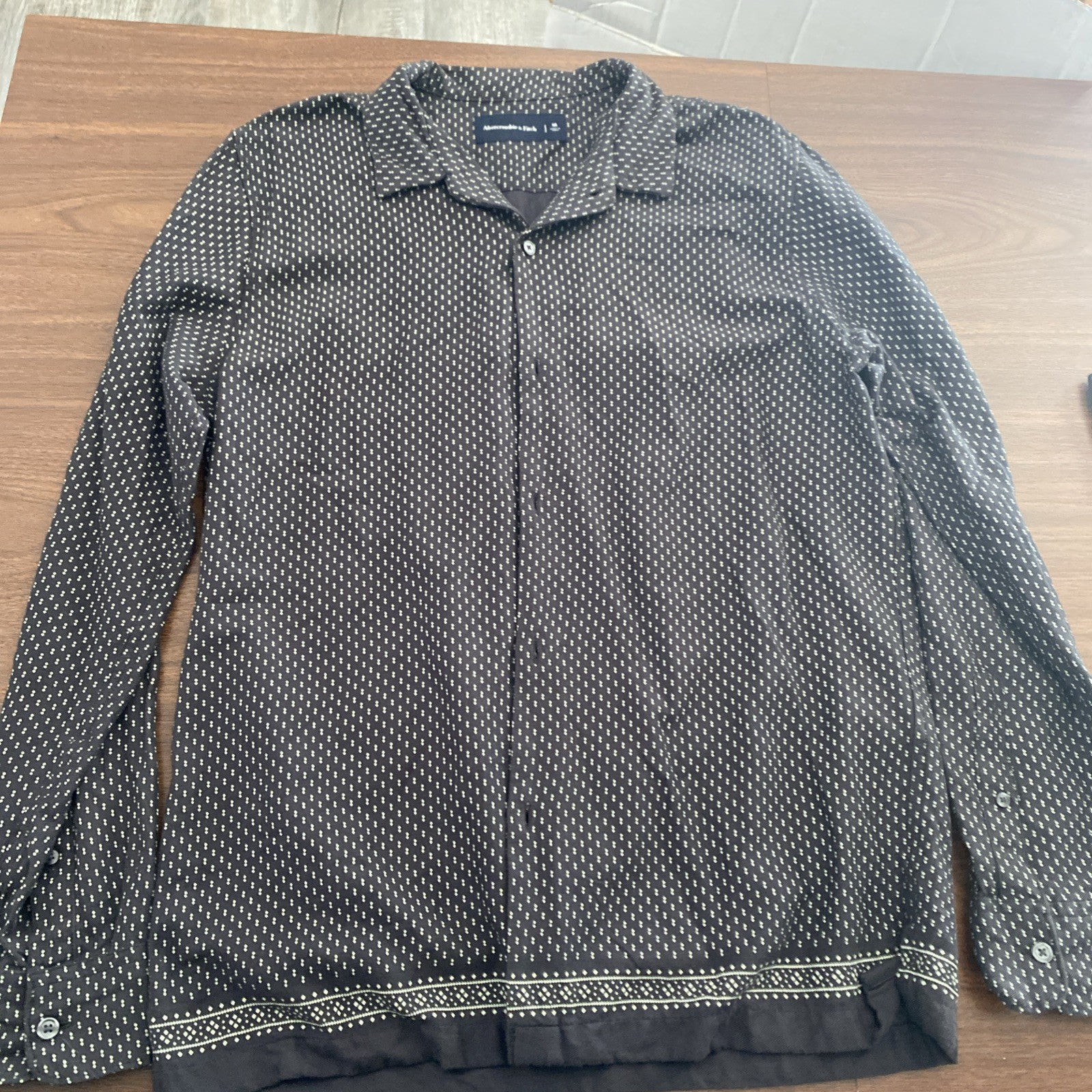 Abercrombie and Fitch women’s long sleeve medium button up shirt black