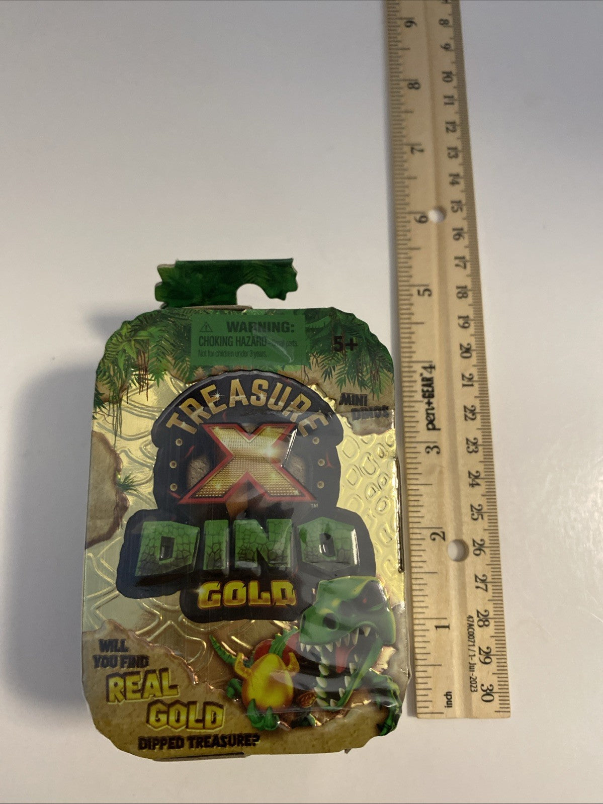 Treasure X DINO GOLD Series 1 Mini Dinos Collectible Mystery Pack