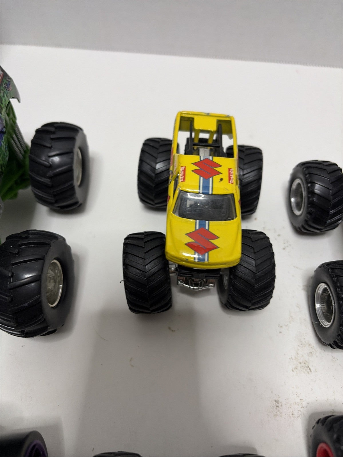 Monster Jam Lot Of 8 Diecast 1:64 Scale Monster Trucks