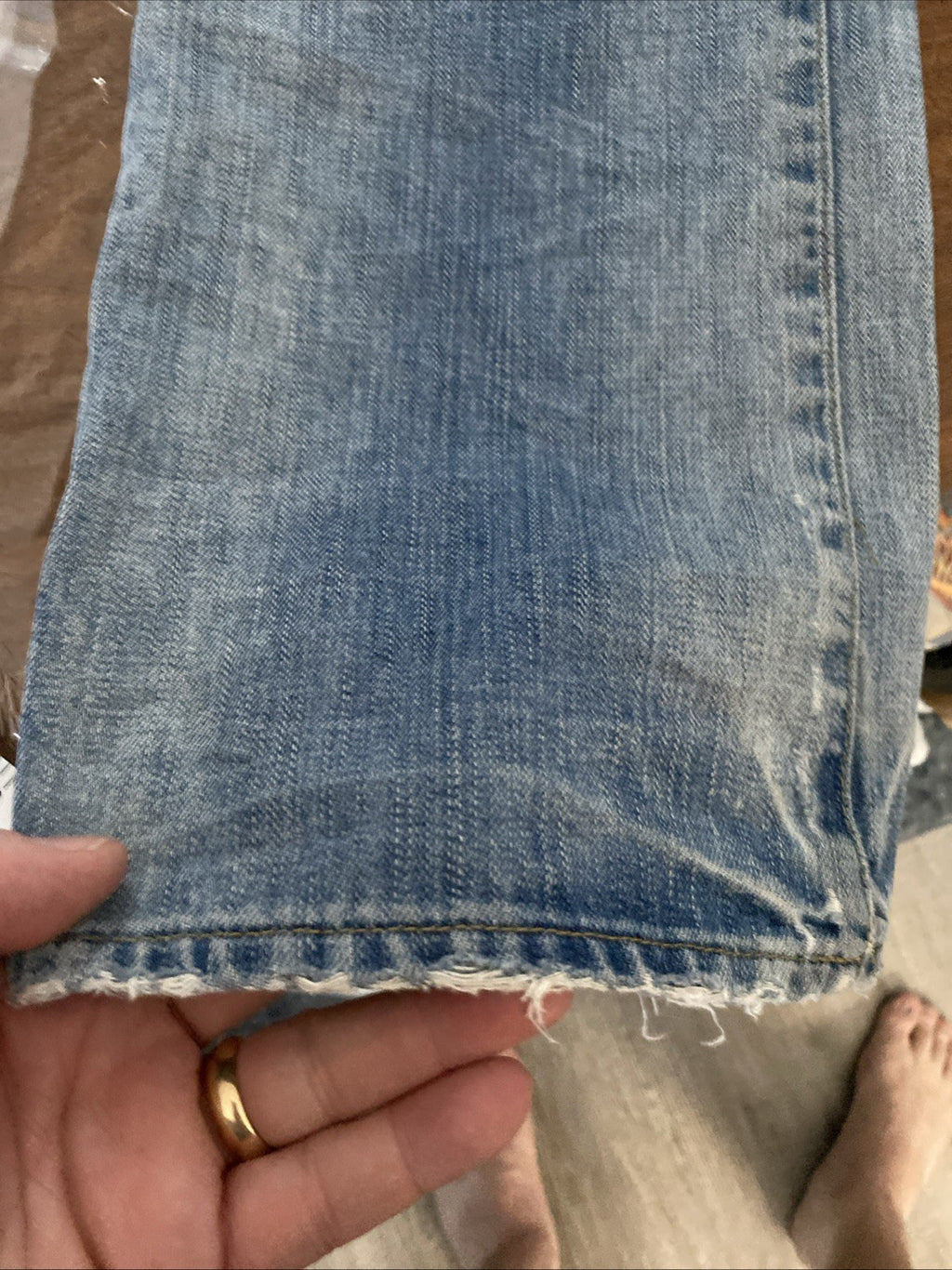 AMERICAN EAGLE Men’s Airflex + Skinny 30x32  Distressed Destroyed Denim  Jeans