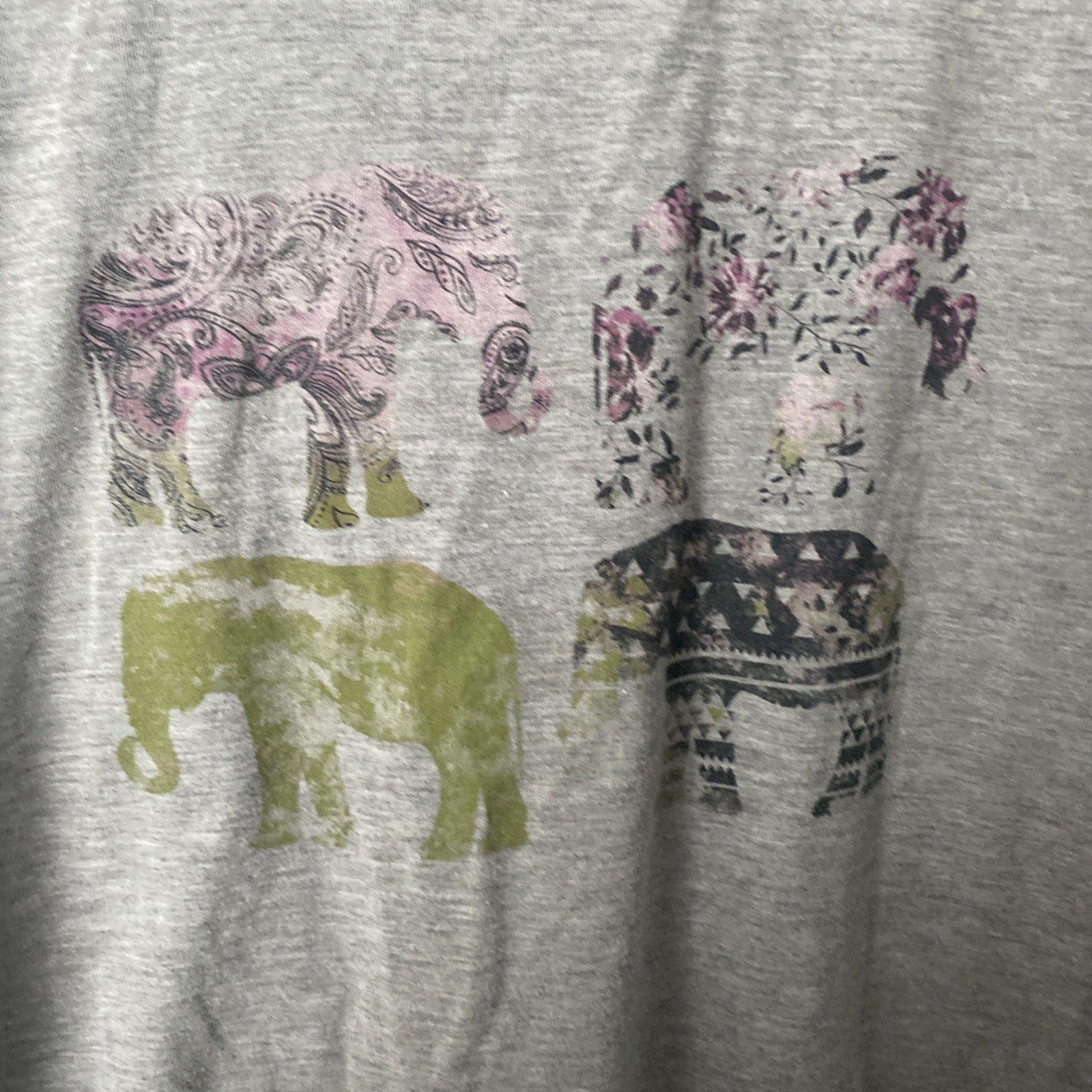 Maurice’s Women’s Elephant Graphic Tshirt  Medium