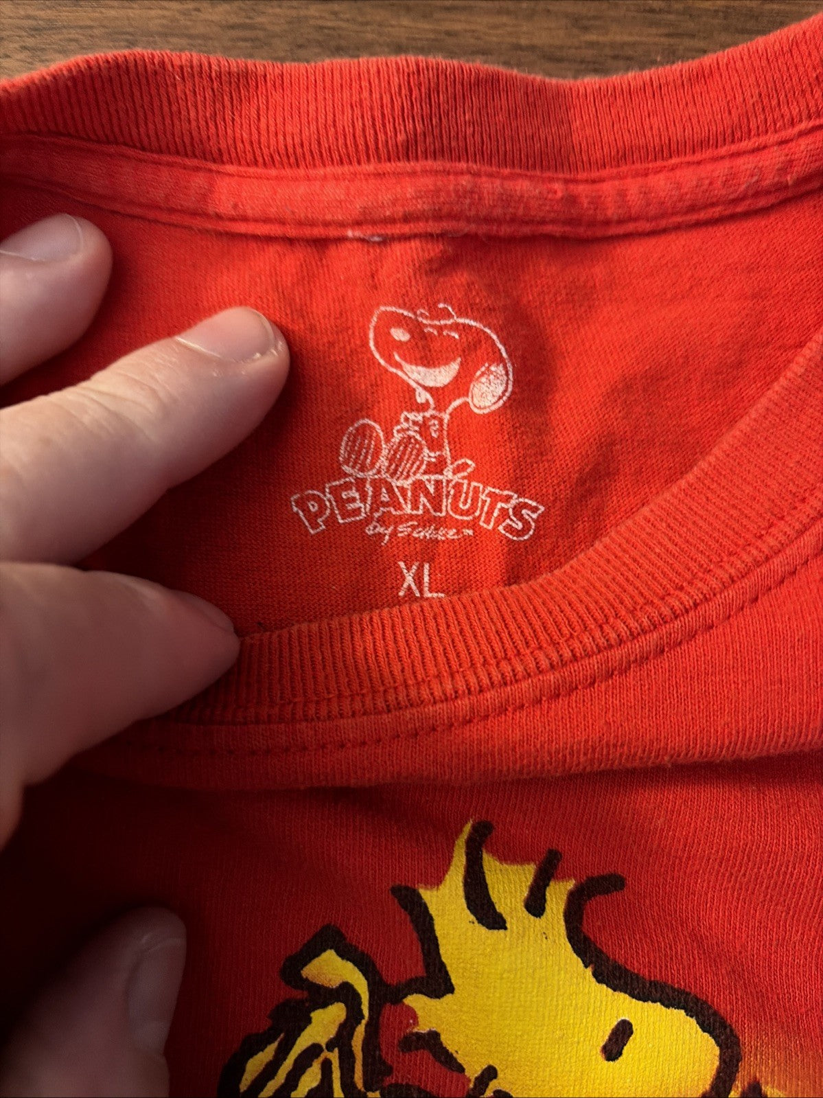 Vintage Peanuts Snoopy T Shirt Adult XL Red Friends Brighten The Holiday Season