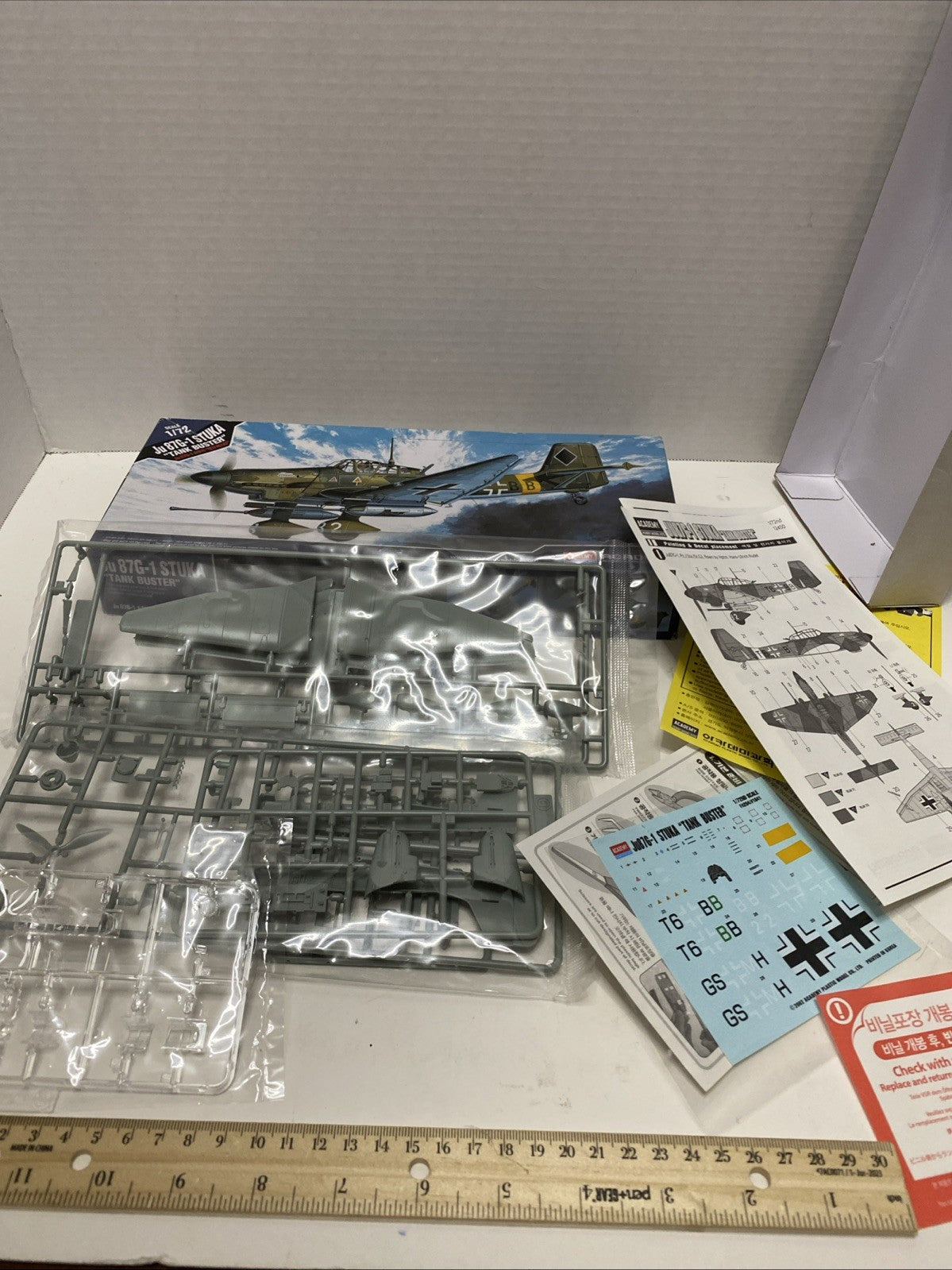 Academy Ju87G-1 Stuka “tank Buster” (1:72 Sealed Model Kit) 
