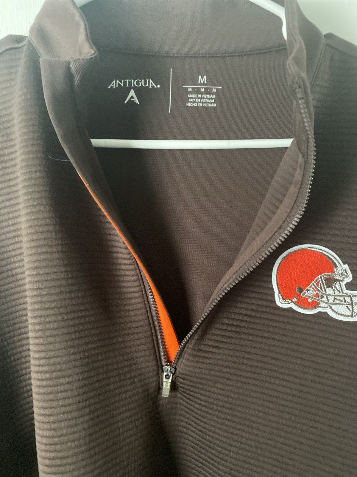 Cleveland Browns Men's Antigua Vanquish Quarter-Zip Pullover - Size Medium
