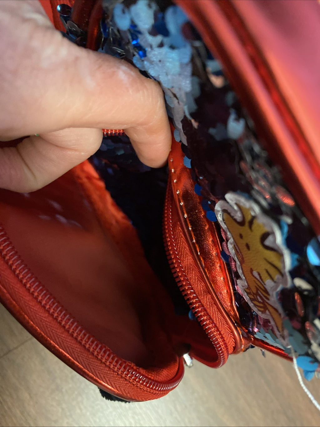 Peanuts Snoopy And Woodstock Sequined Crossbody Bag