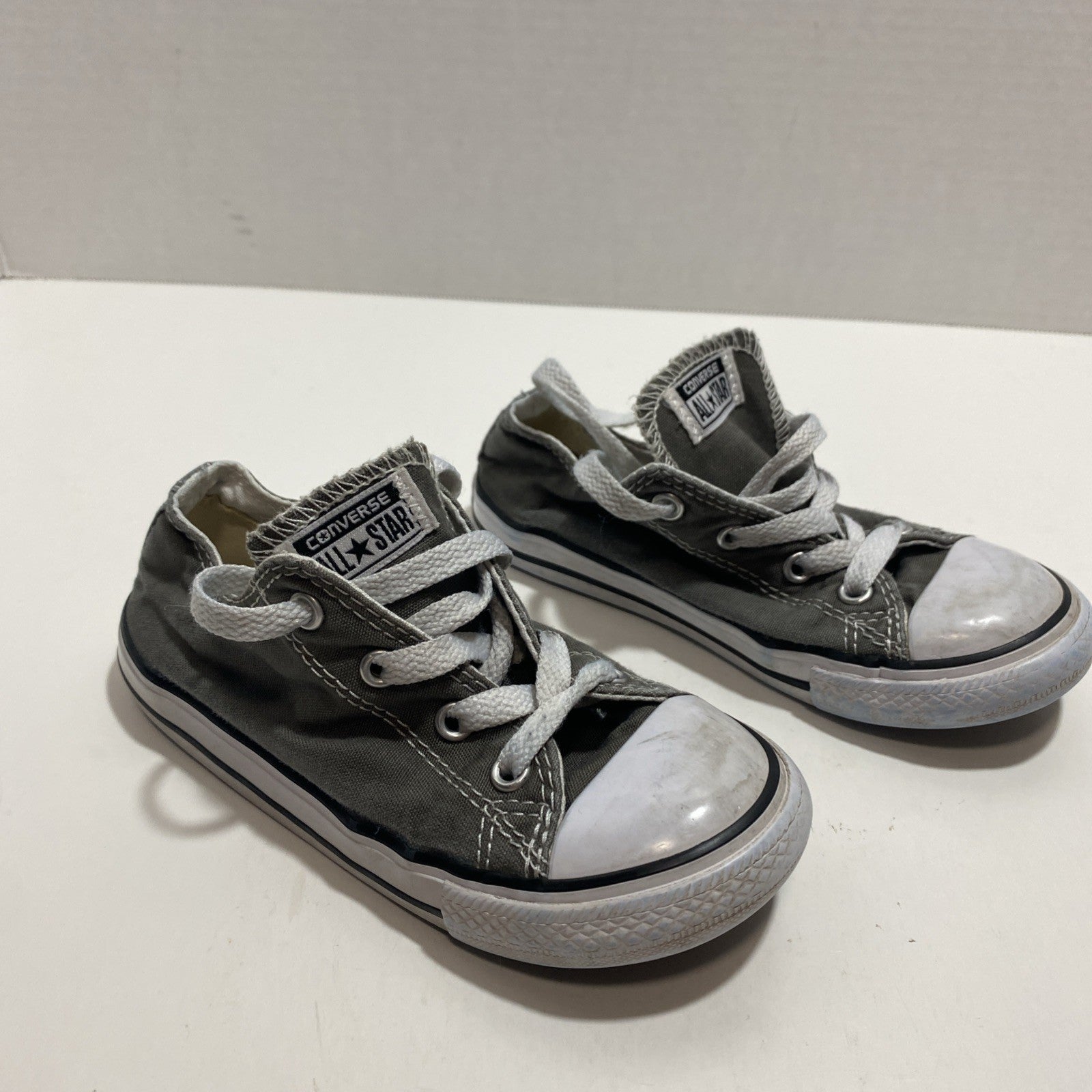 Converse Chuck Taylor All Star Kids Gray Low Top Shoes Size 10